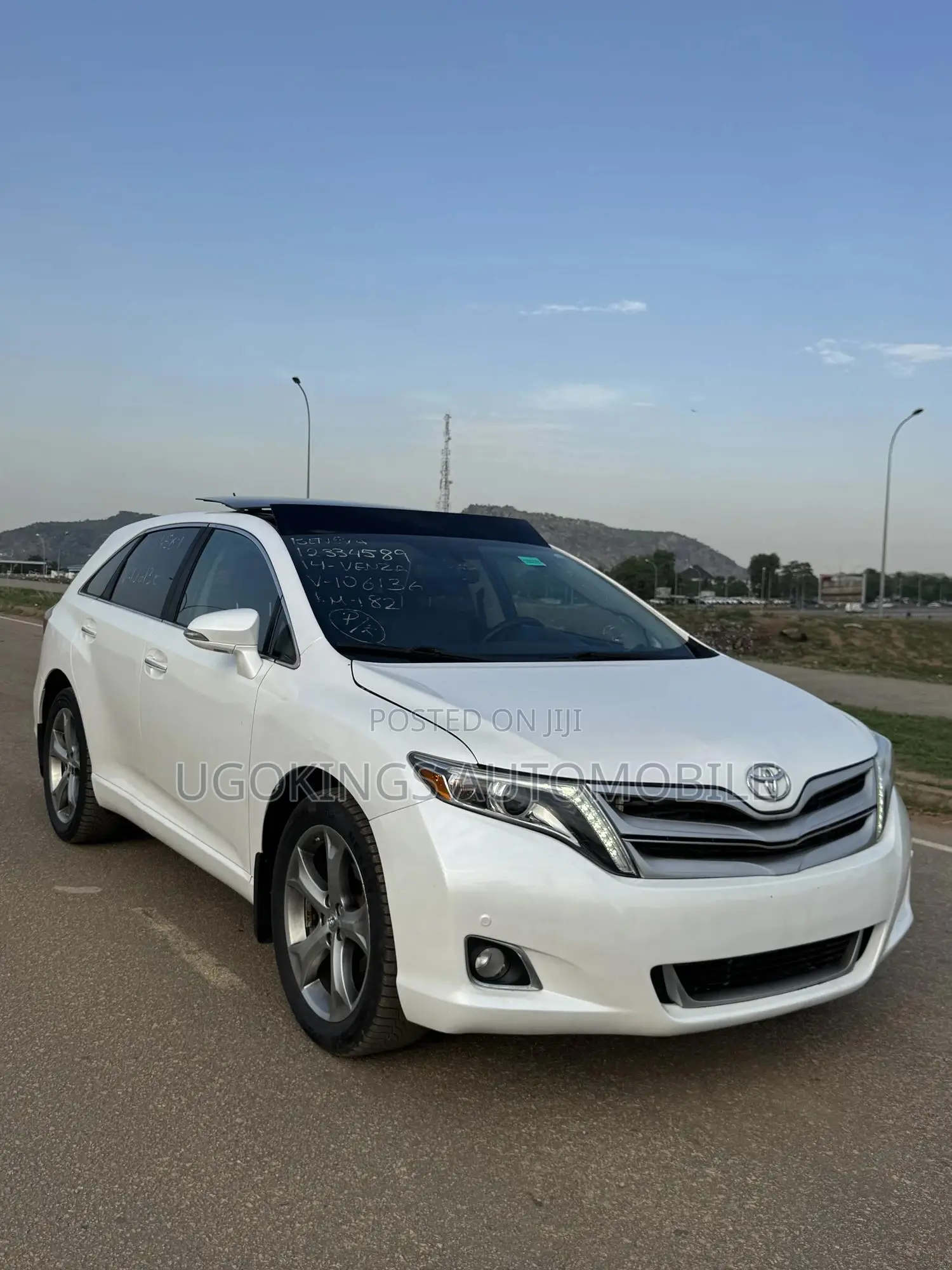 Toyota Venza Limited 2014 White