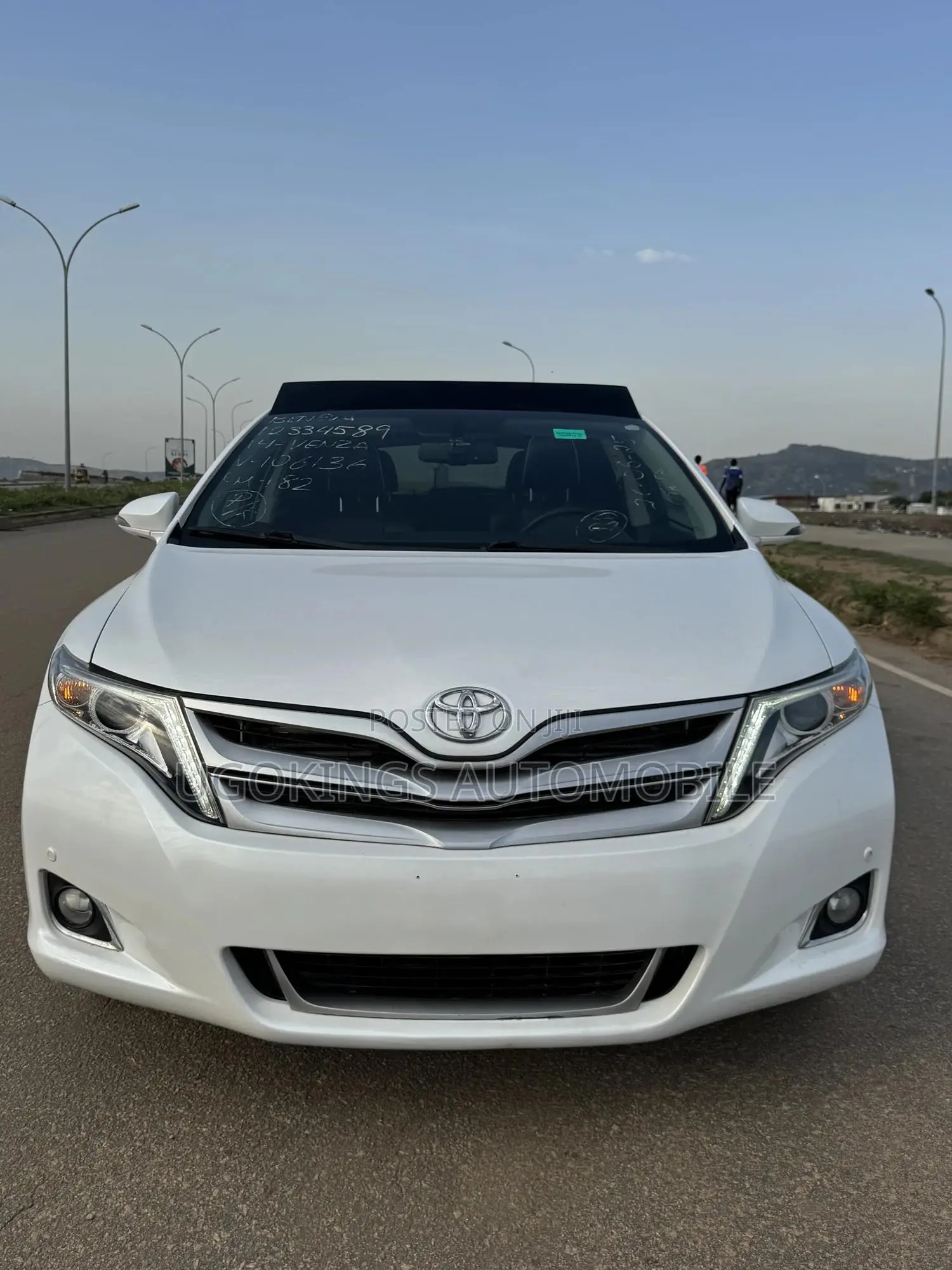 Toyota Venza Limited 2014 White