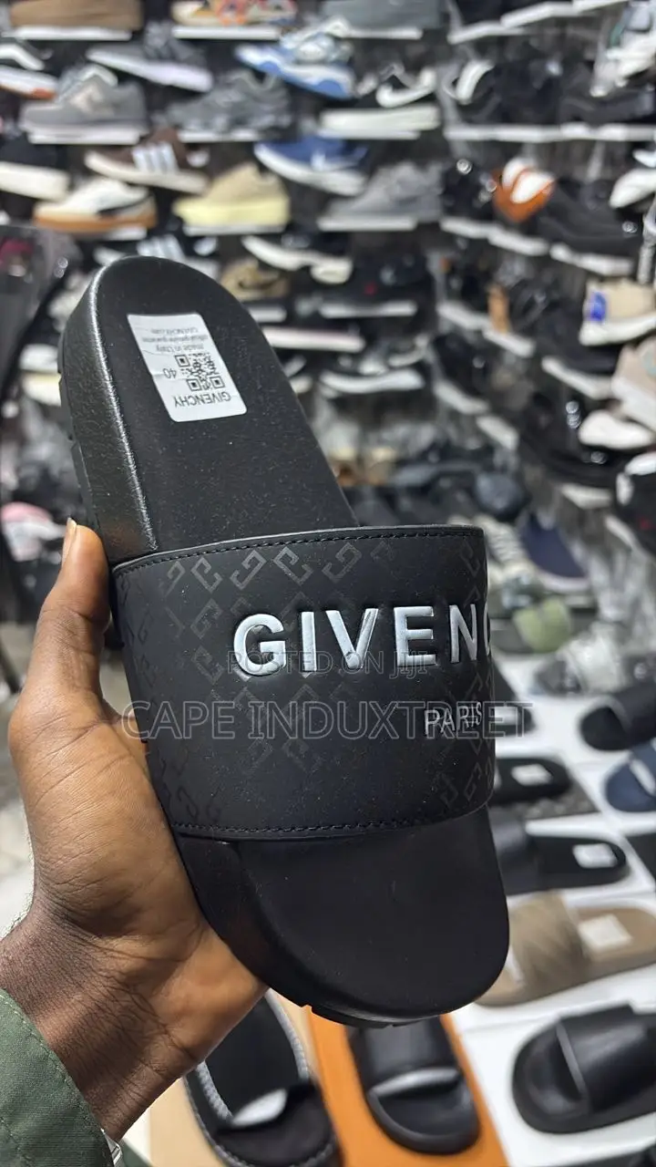 Luxury Cartoon Slides – Comfy Streetwear Slip-Ons