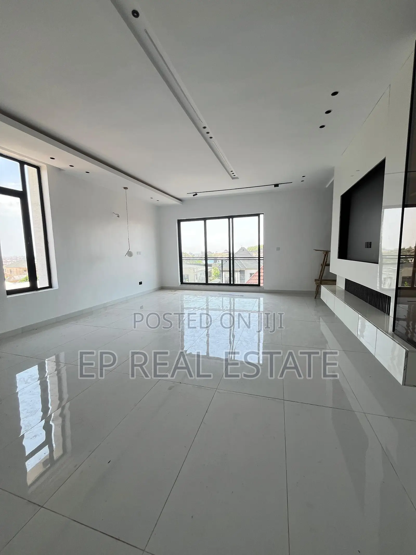 5bdrm Duplex in Apo Resettlement for sale