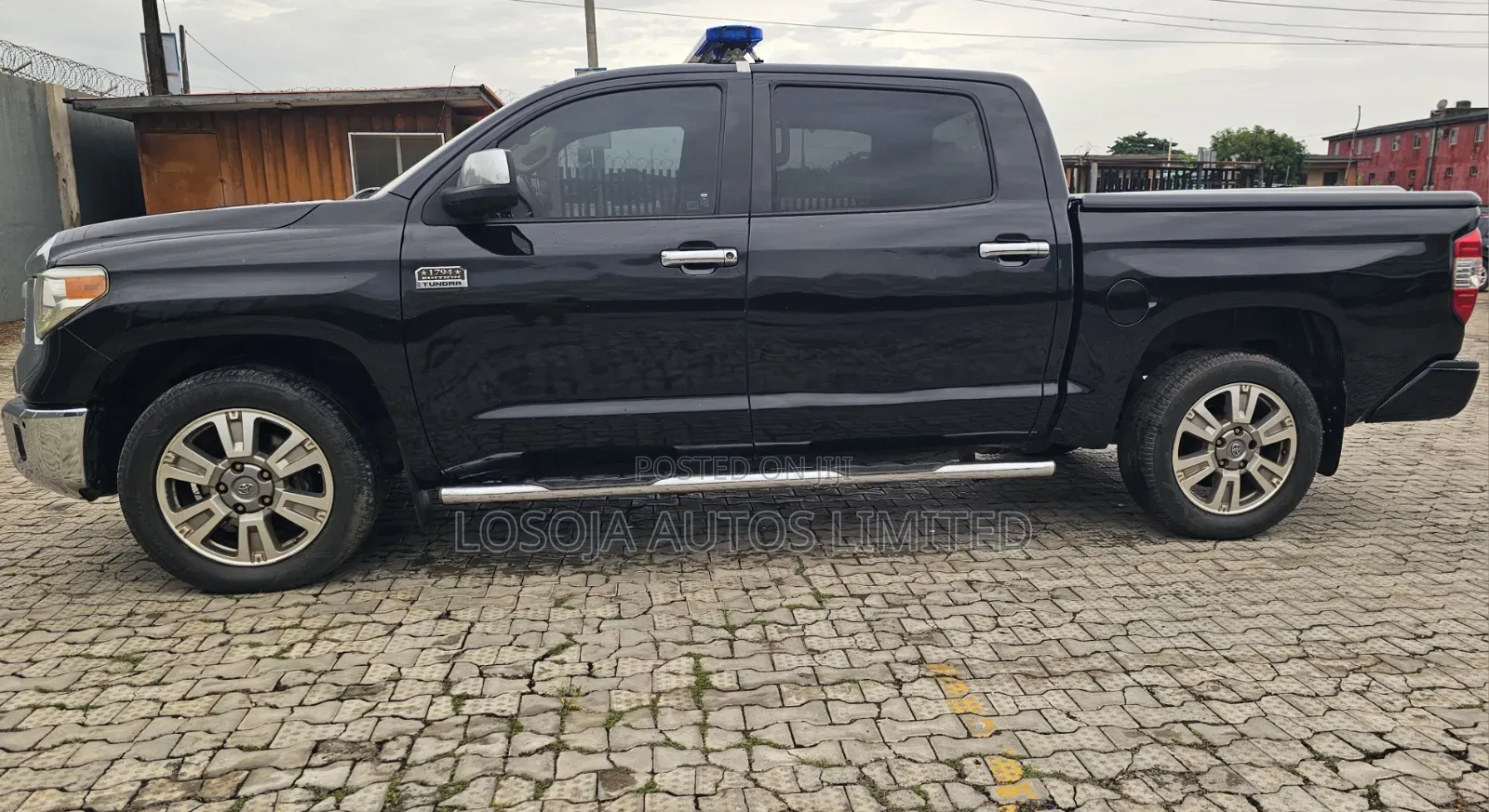 Toyota Tundra 2018 Black