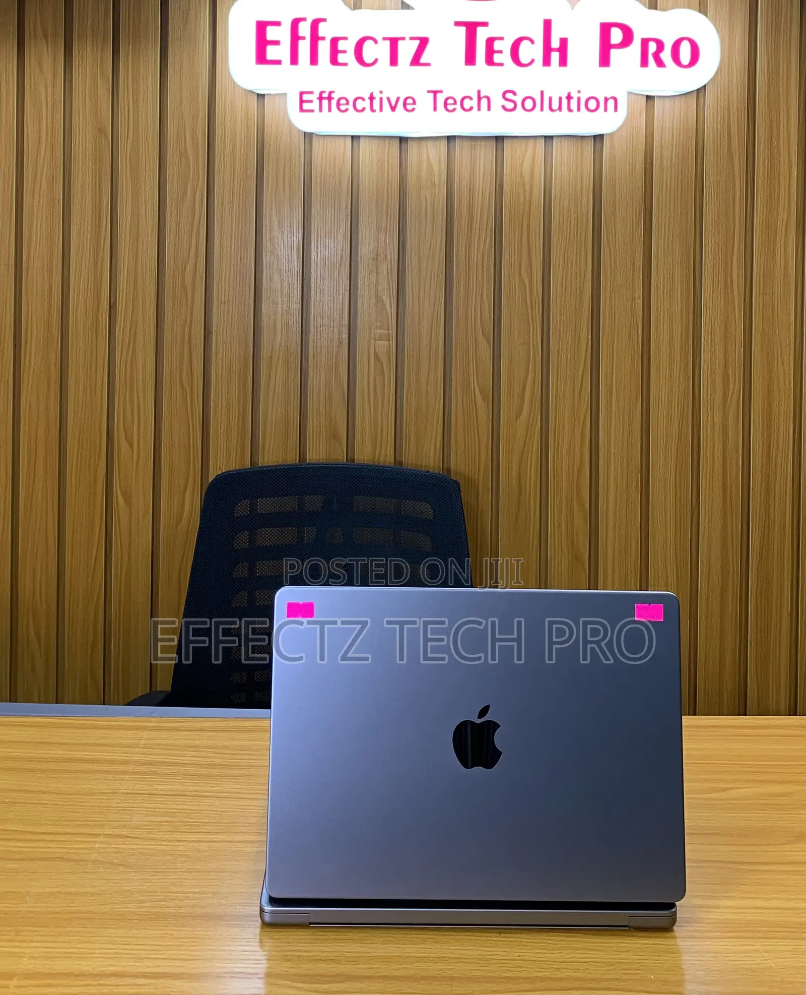 Laptop Apple MacBook Pro 2023 M2 Pro 14-inch 16GB Apple M2 SSD 512GB