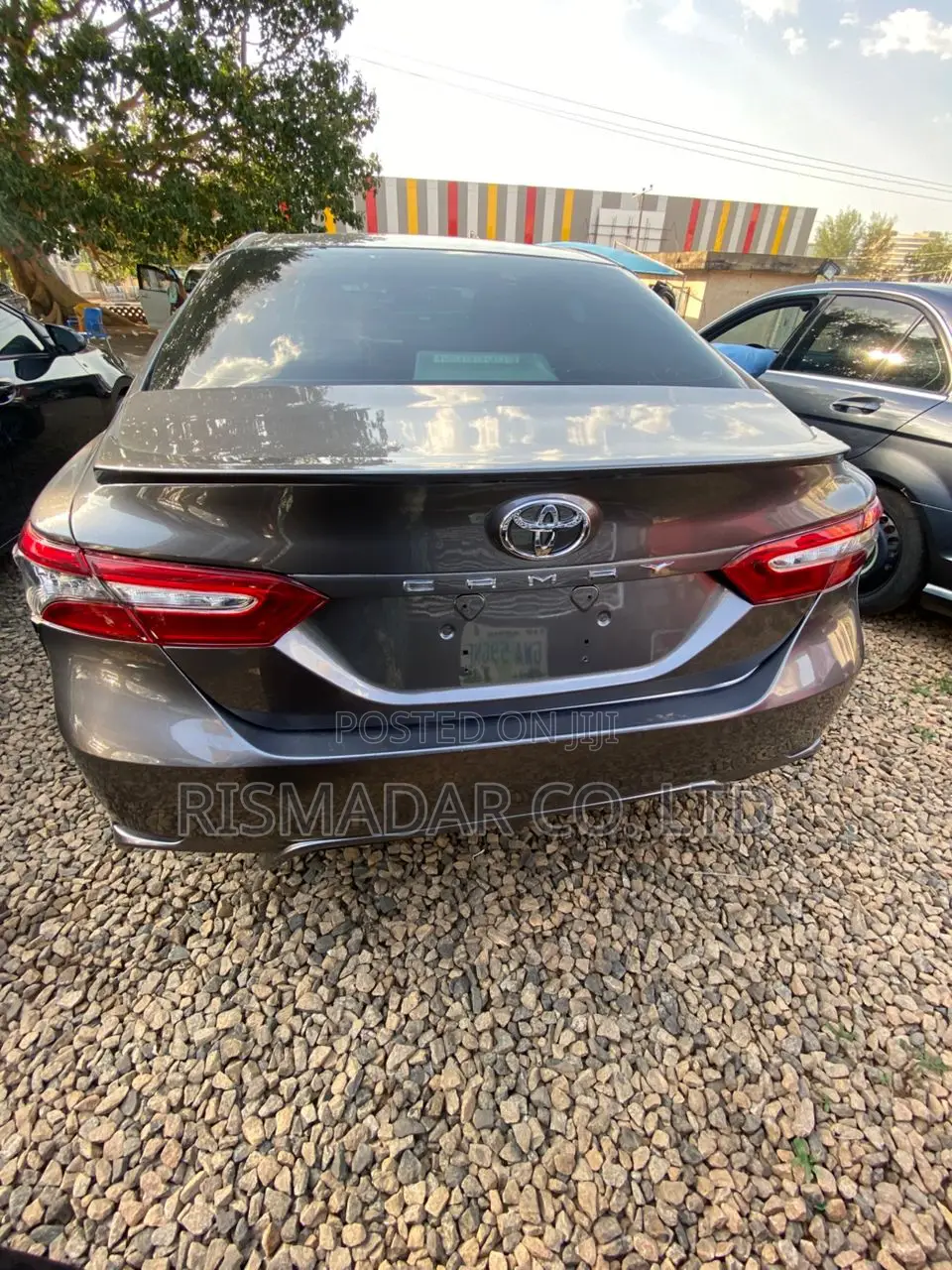 Toyota Camry LE FWD (2.5L 4cyl 8AM) 2018 Gray
