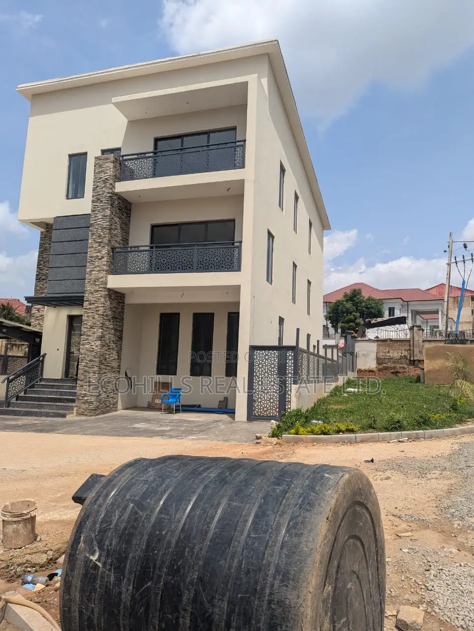6bdrm Duplex in Mabushi for sale
