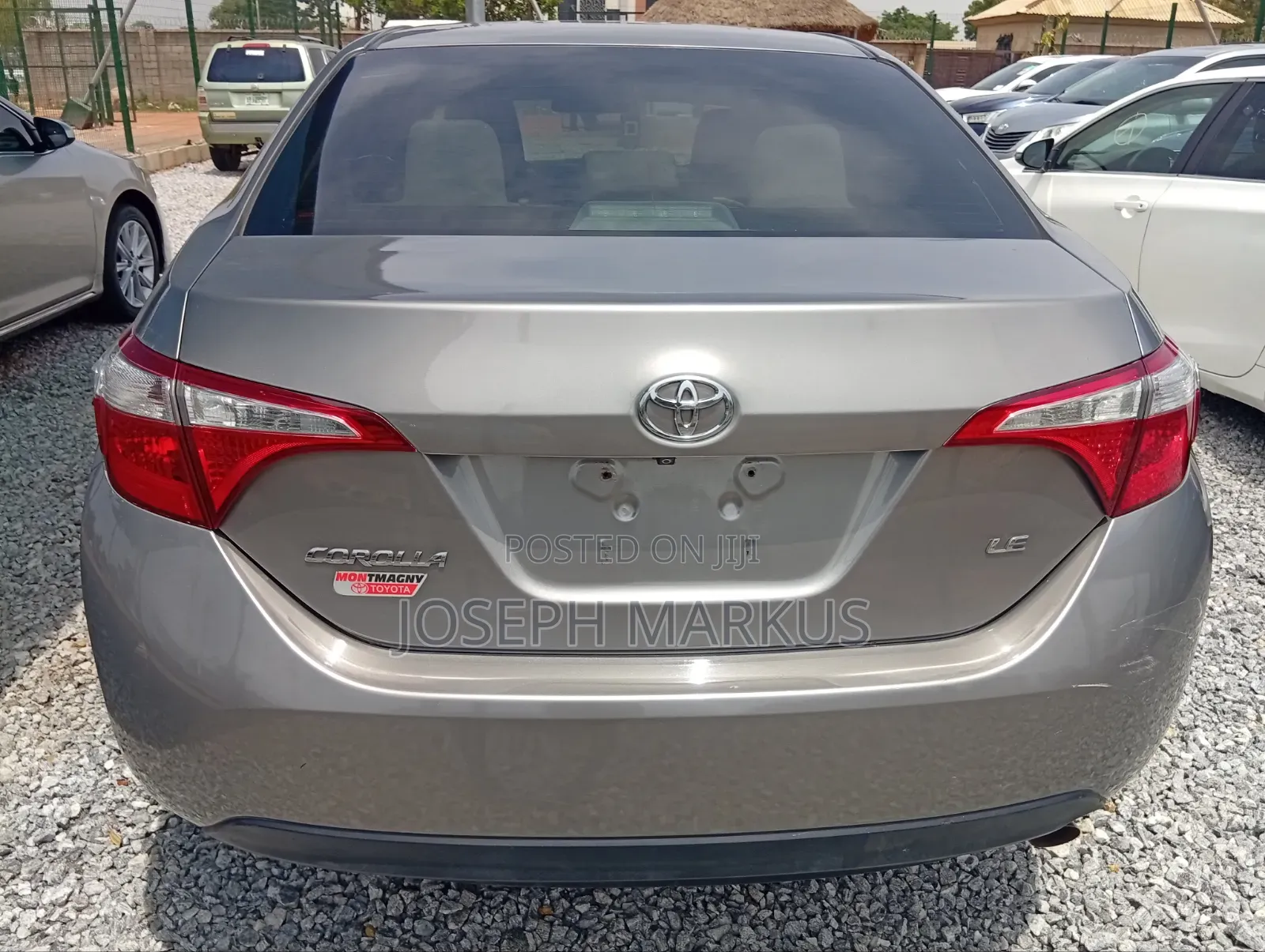 Toyota Corolla LE 4dr Sedan (1.8L 4cyl CVT) 2015 Gray