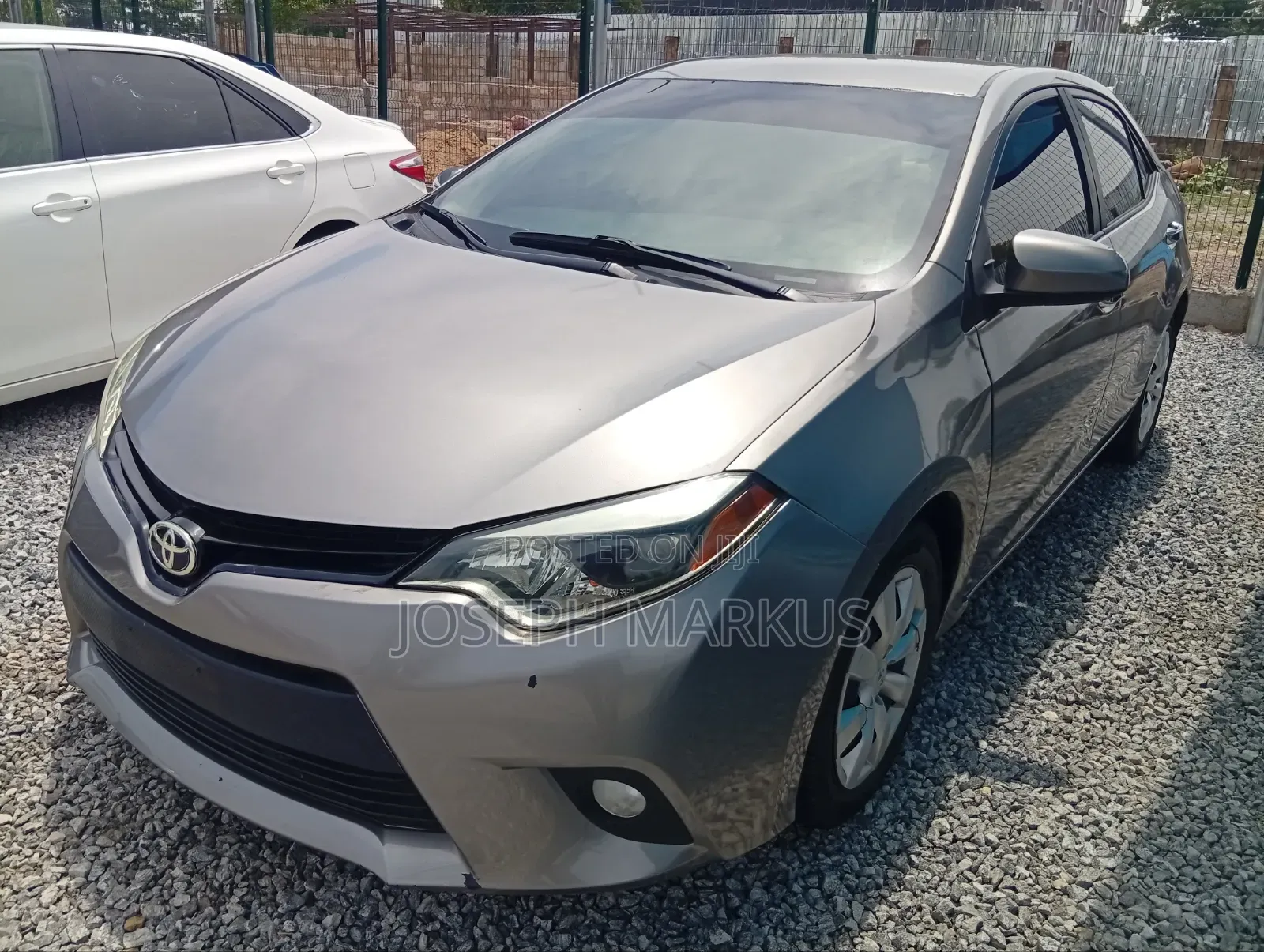 Toyota Corolla LE 4dr Sedan (1.8L 4cyl CVT) 2015 Gray