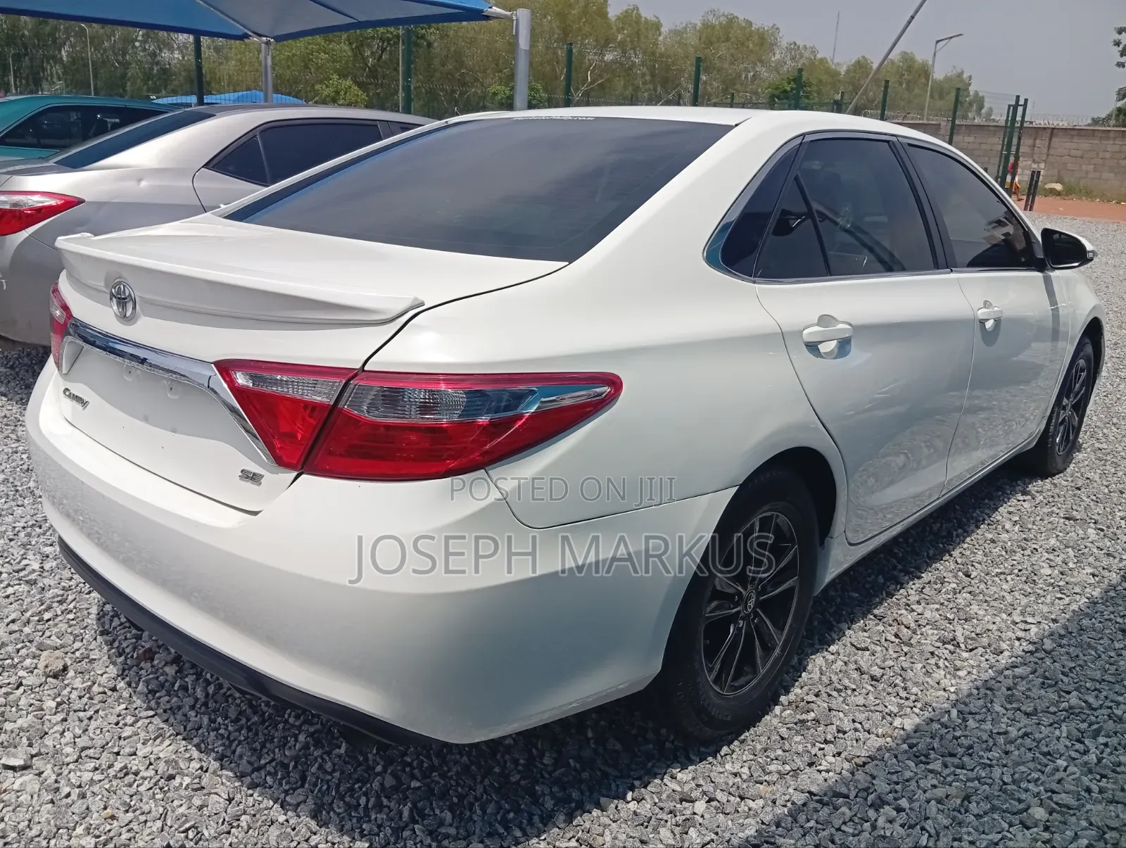 Toyota Camry SE 4dr Sedan (2.5L 4cyl 6A) 2015 White
