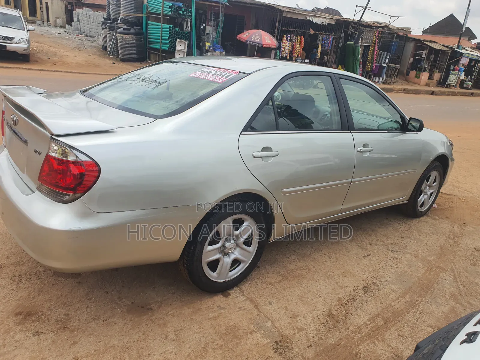Toyota Camry LE 4dr Sedan (2.4L 4cyl 5A) 2005 Silver