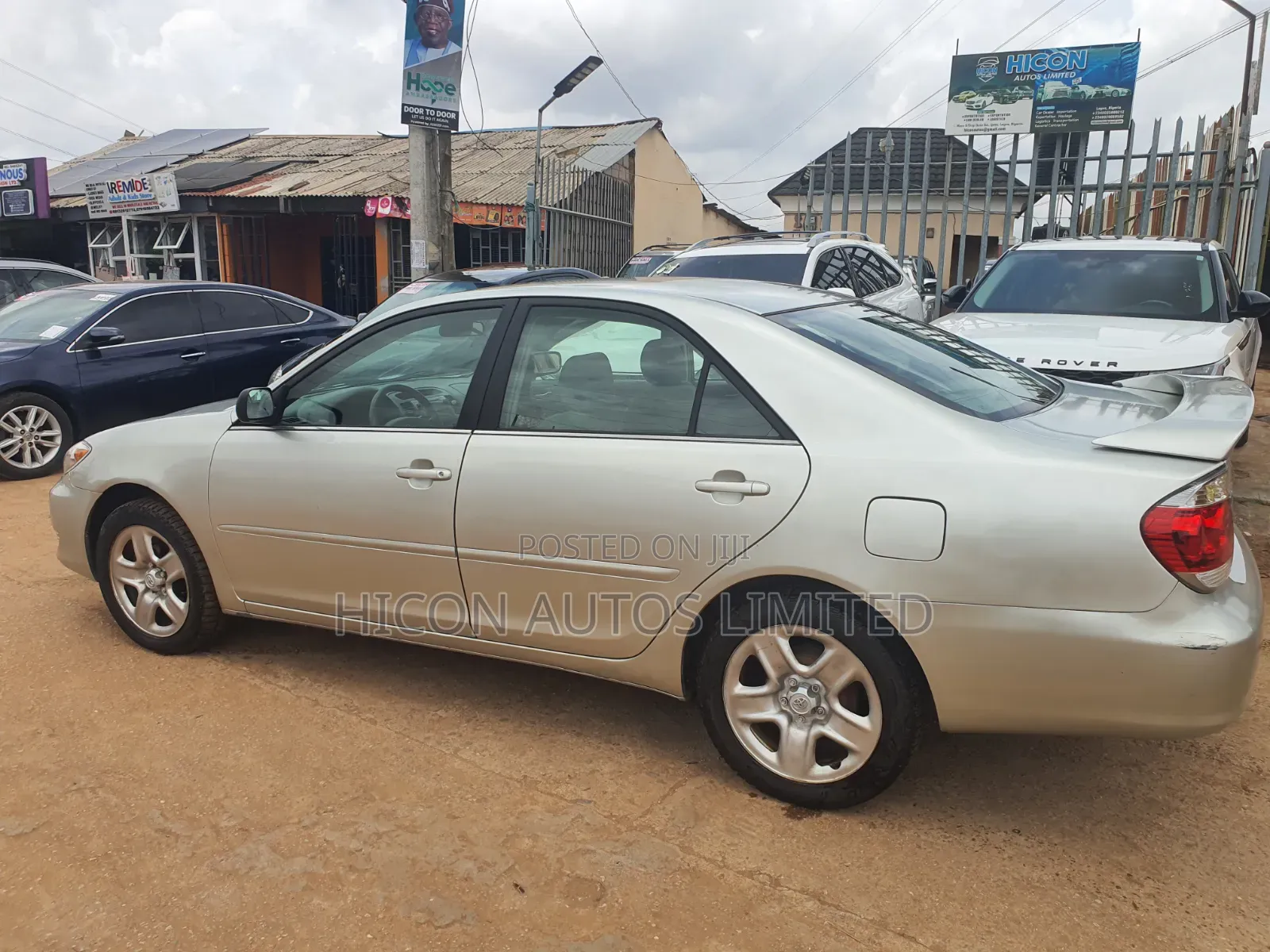 Toyota Camry LE 4dr Sedan (2.4L 4cyl 5A) 2005 Silver