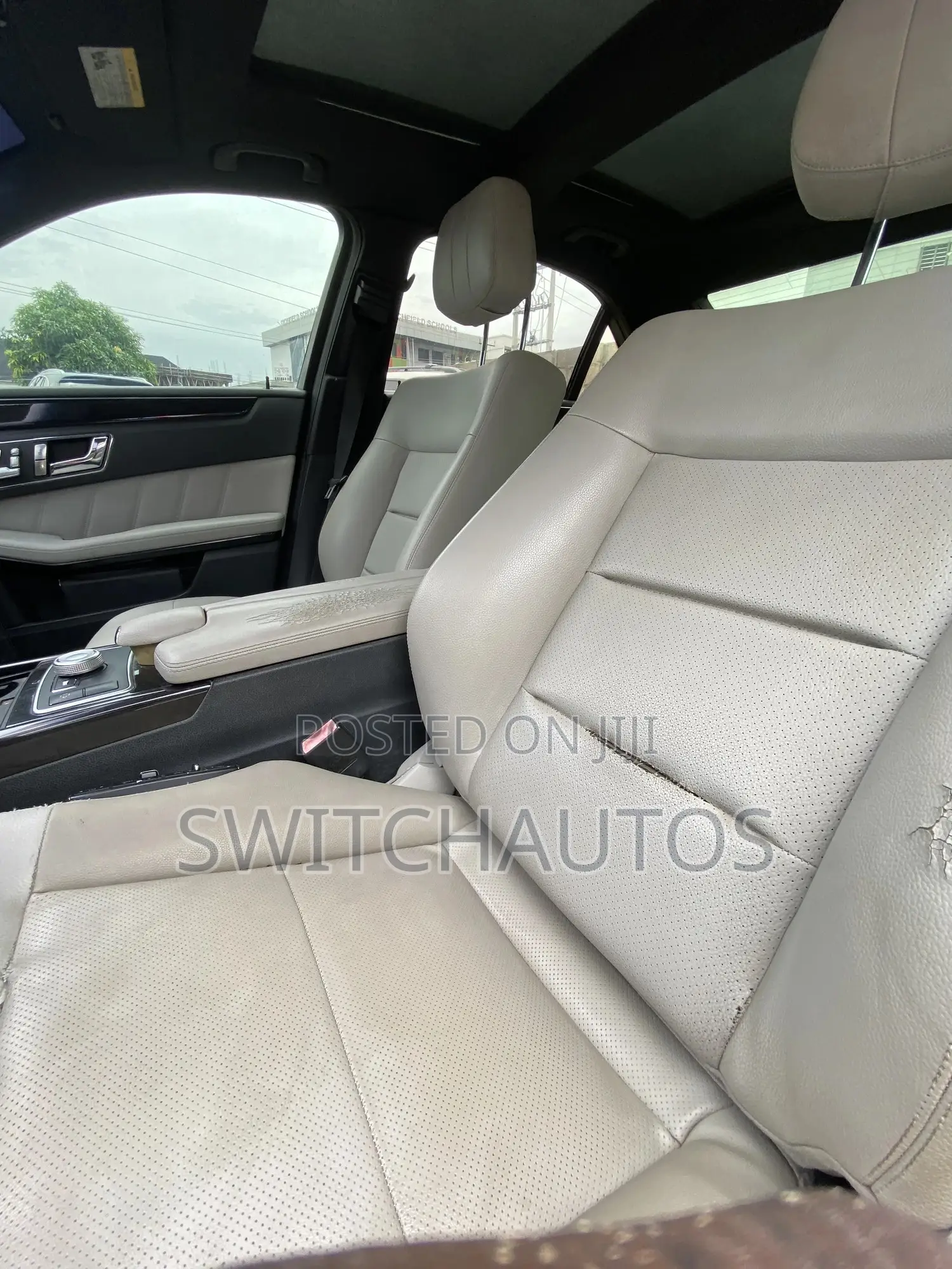 Mercedes-Benz E350 Base 4dr Sedan RWD (3.5L 6cyl 7A) 2010 Silver