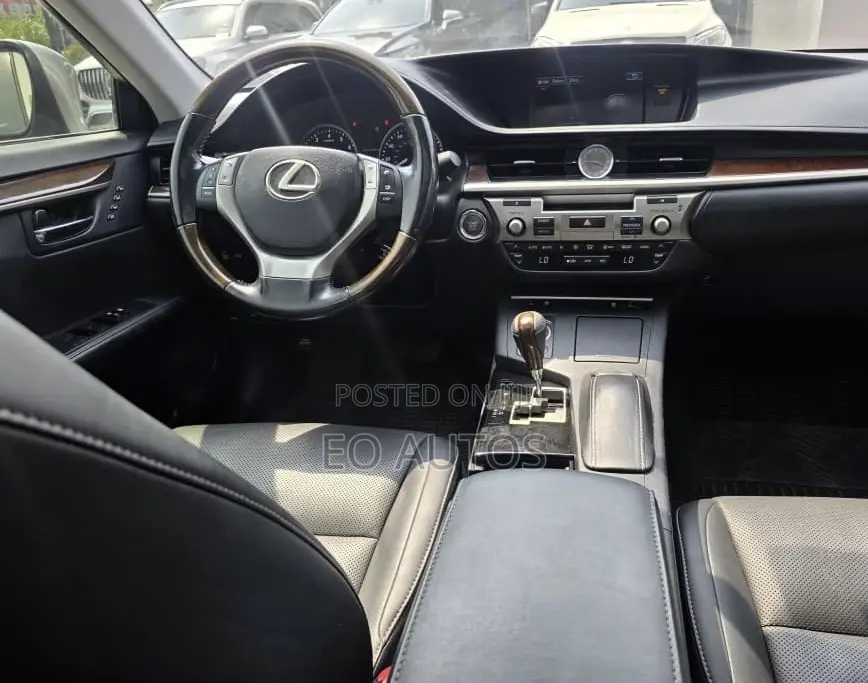Lexus ES 350 FWD 2015 Gray