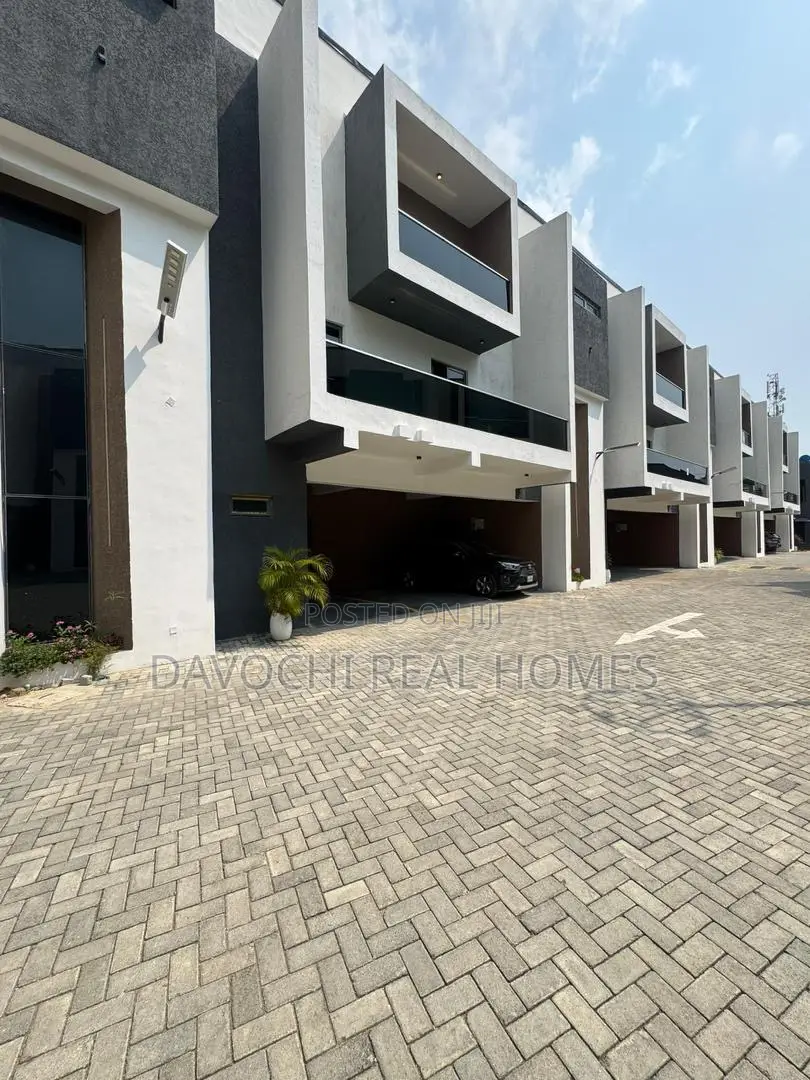 2bdrm Block of Flats in Ikate Lekki for rent