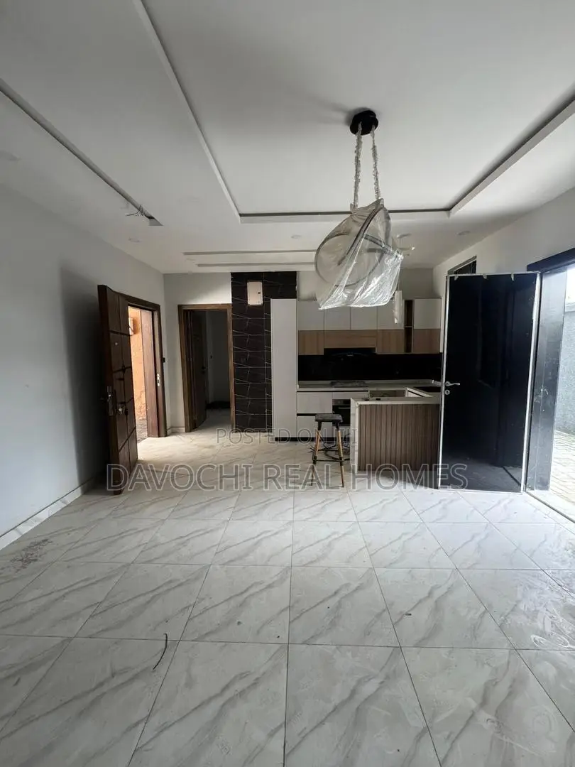 2bdrm Block of Flats in Ikate Lekki for rent