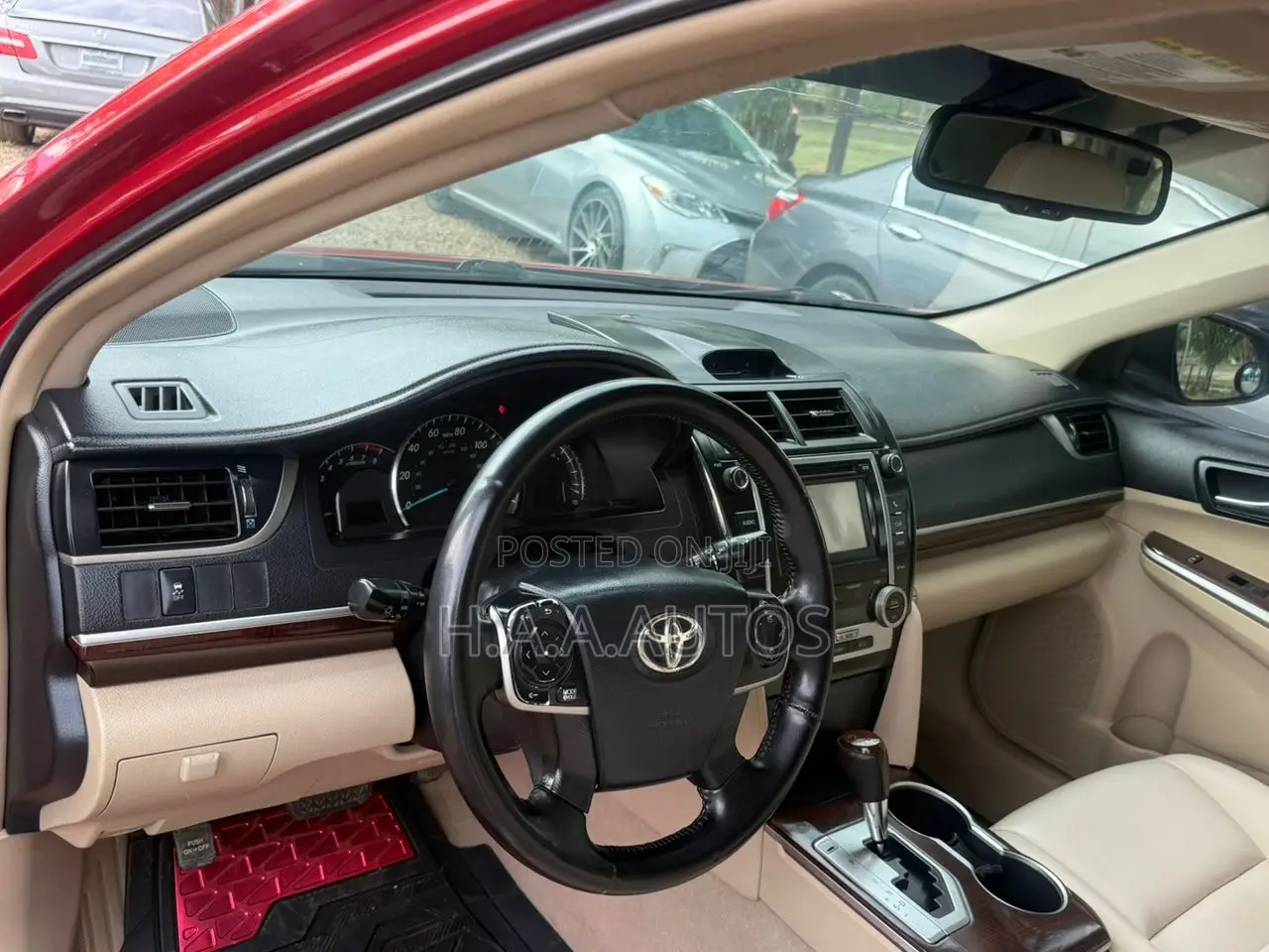 Toyota Camry XLE 4dr Sedan (2.5L 4cyl 6A) 2013 Red