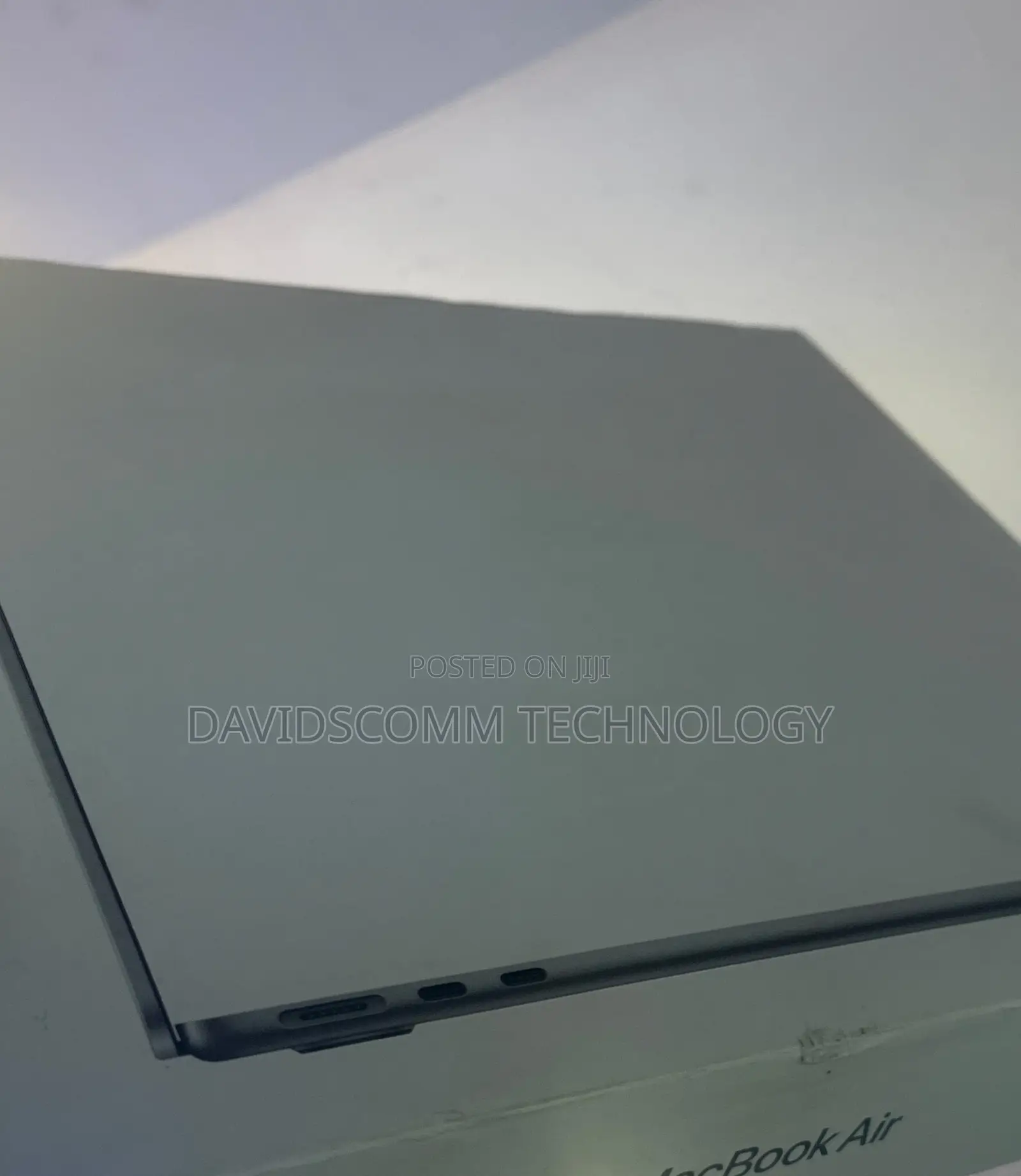 Laptop Apple MacBook Air 2024 M3 13-inch 8GB Apple M3 SSD 256GB