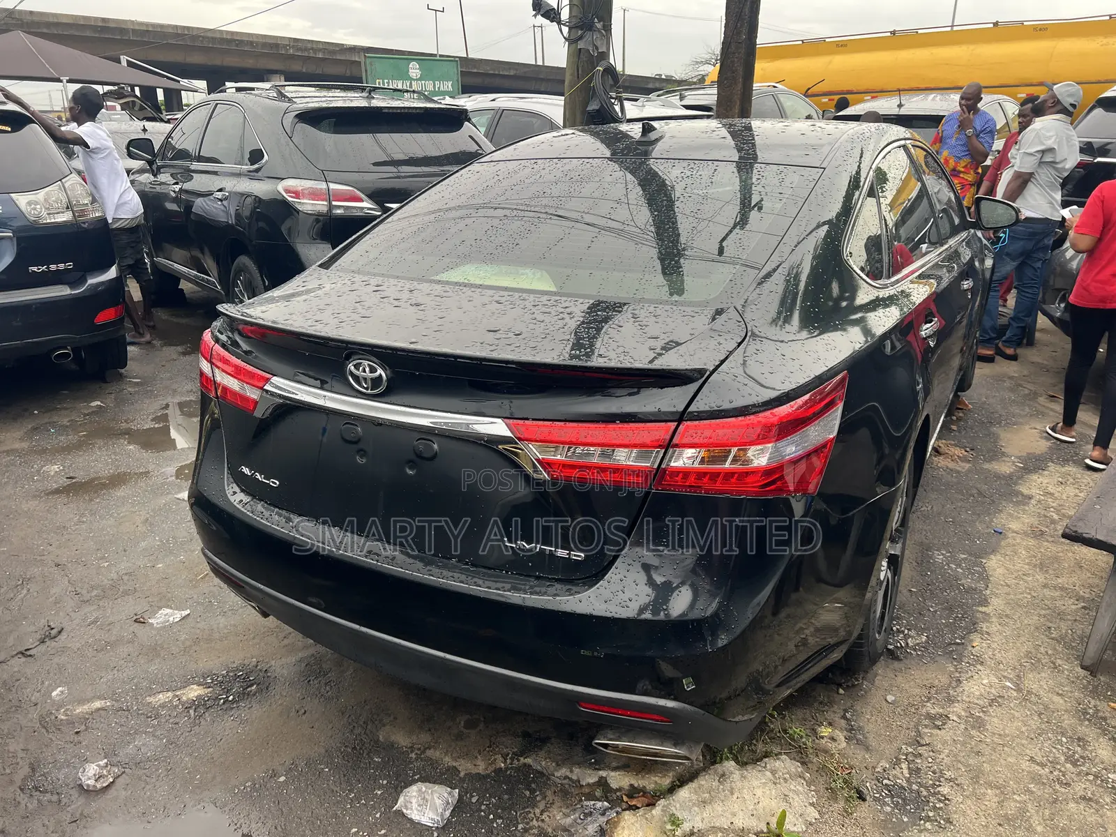 Toyota Avalon Limited 4dr Sedan (3.5L 6cyl 6A) 2015 Black