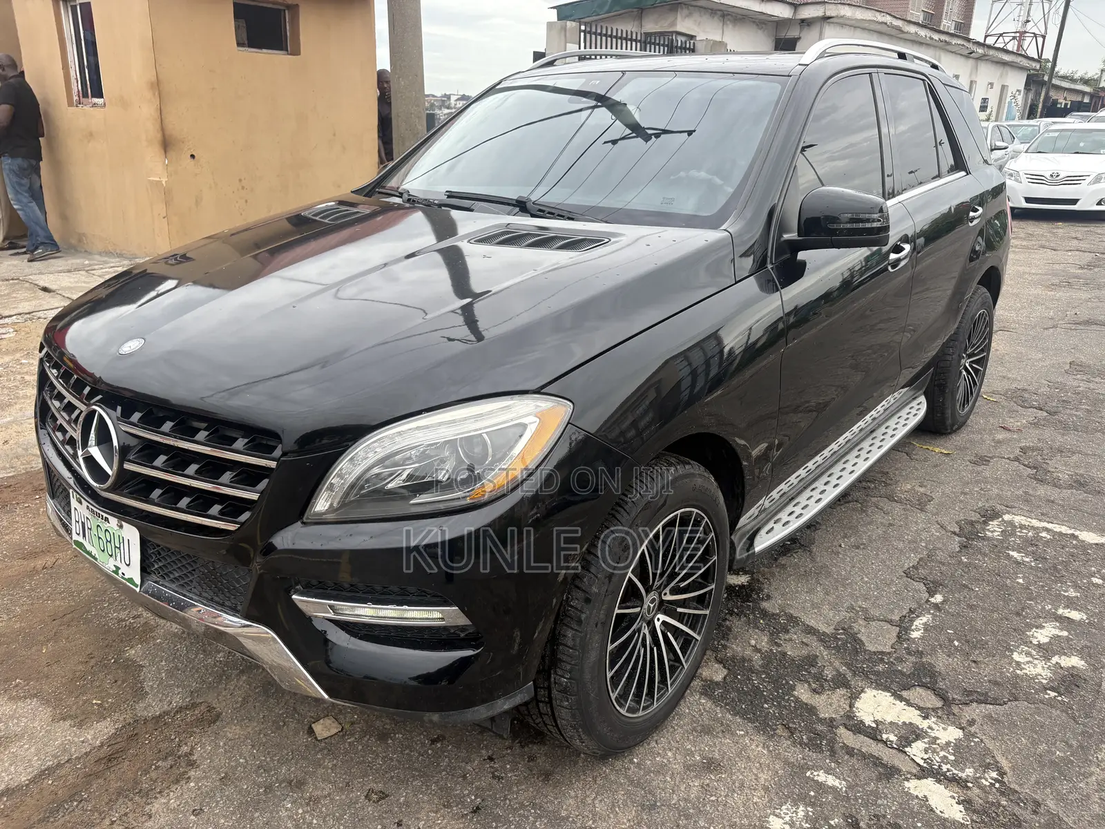 Mercedes-Benz M Class ML350 4MATIC 4dr SUV AWD (3.5L 6cyl 7A) 2014