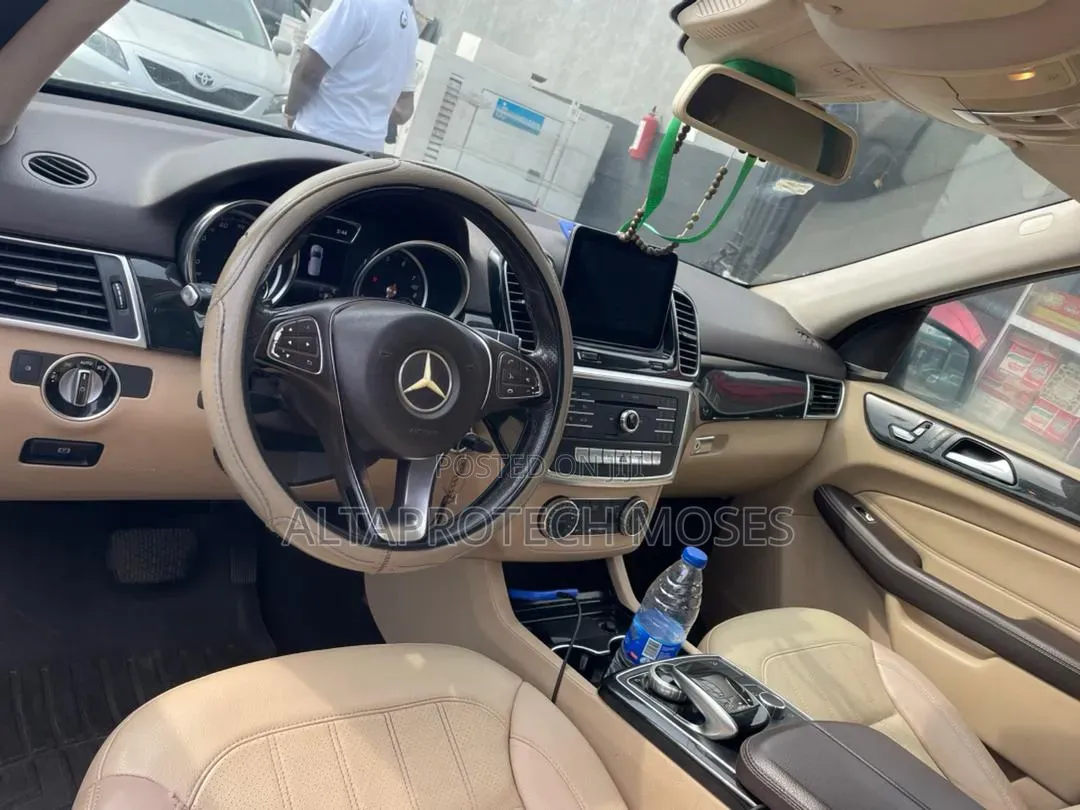 Mercedes-Benz GLE-Class GLE 350 2018 Blue
