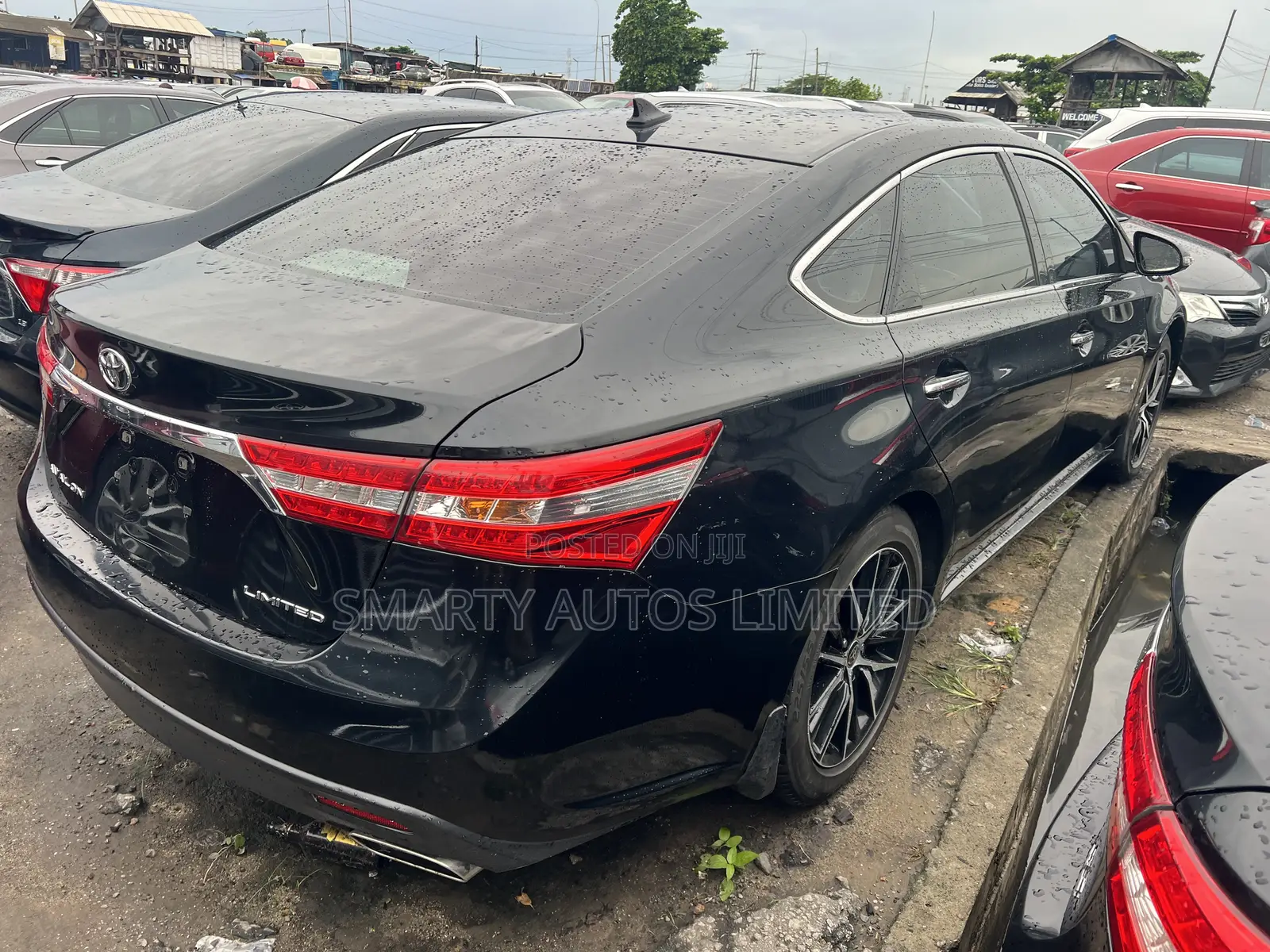 Toyota Avalon Limited 4dr Sedan (3.5L 6cyl 6A) 2015 Black