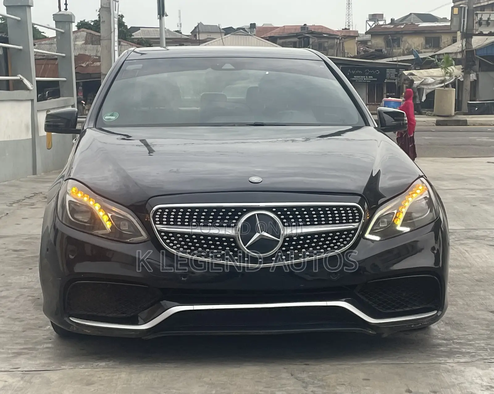 Mercedes-Benz E200 2014 Black