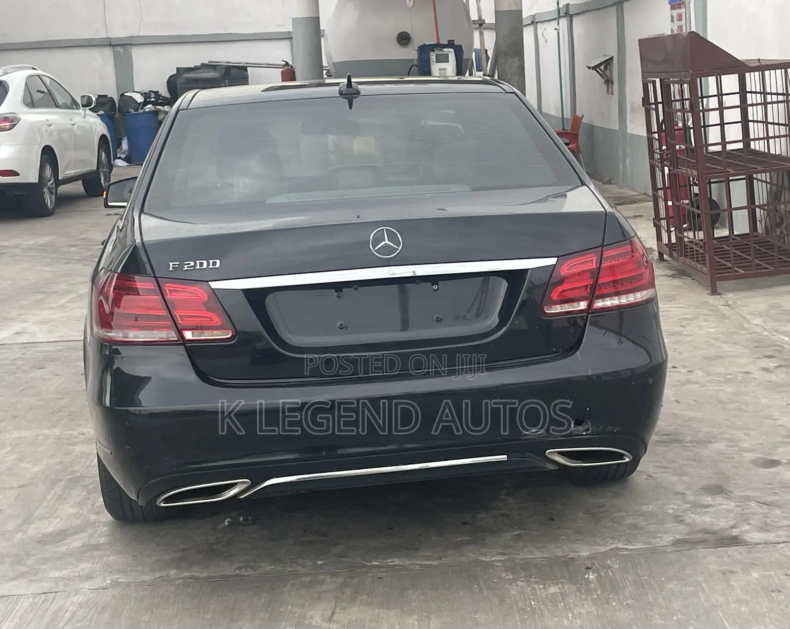 Mercedes-Benz E200 2014 Black