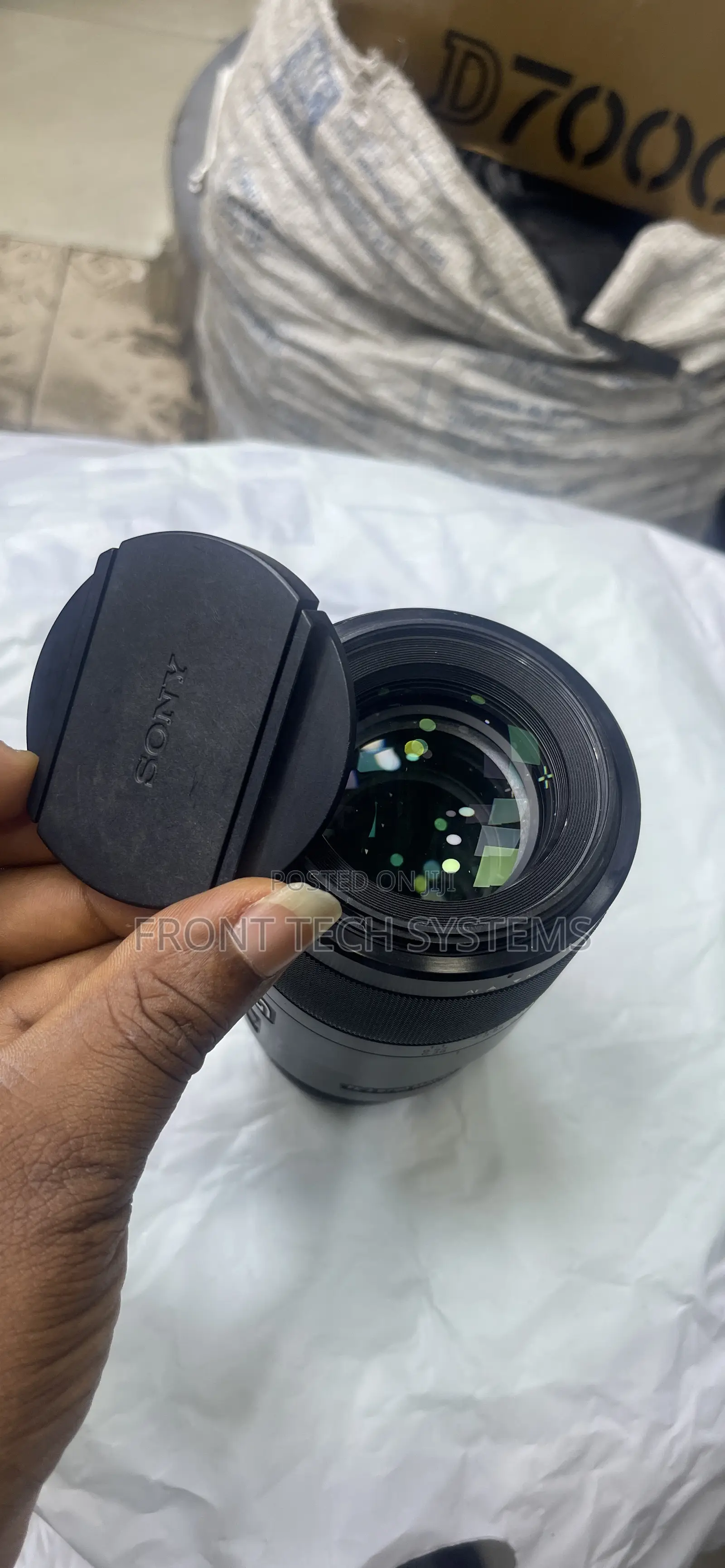 Sony 90mm F2.8 Macro G Lens Oss