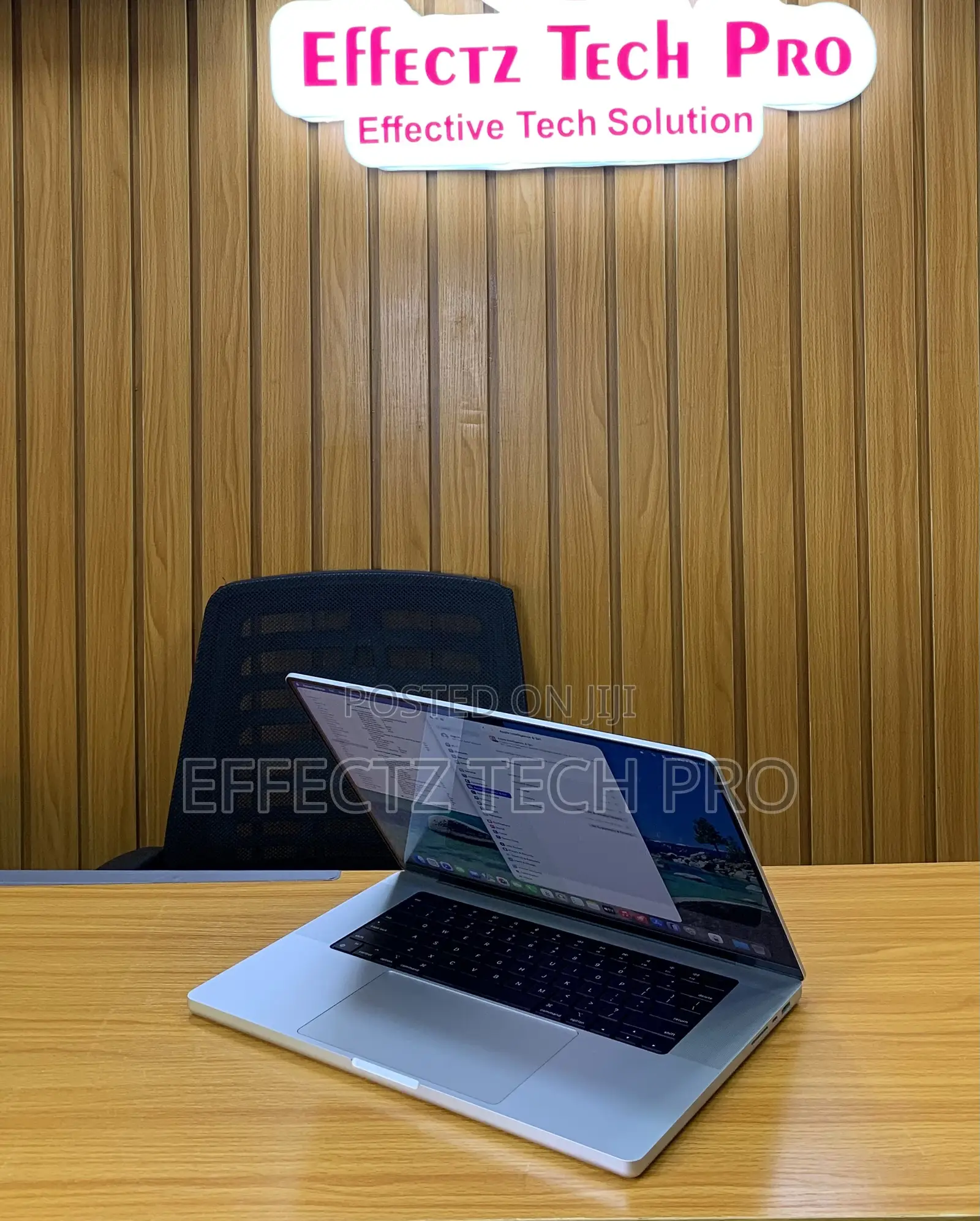 Laptop Apple MacBook Pro 2021 M1 64GB Apple M1 Max SSD 1T