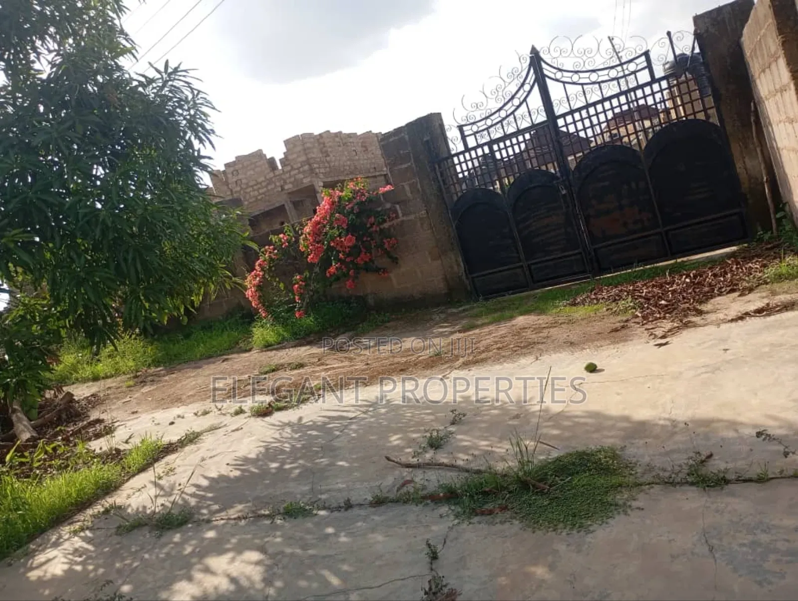 A Fenced Plot of Land at Ayatulah Area in Ogo Oluwa Osogbo Osun Stat
