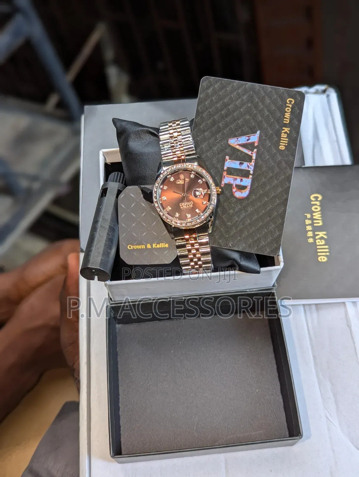 Crown and Khallie Ladies Chain Watch
