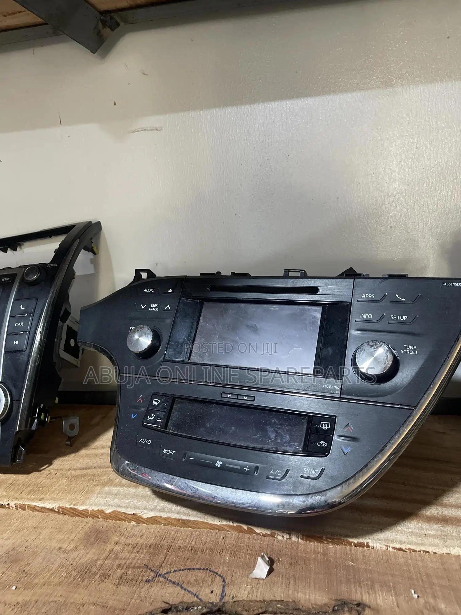 Toyota Avalon 2013-2017 Audio Console