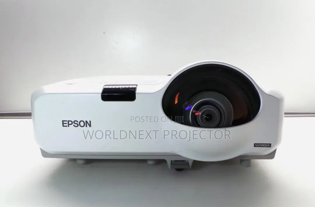 New 535w Short Throw Epson Projector