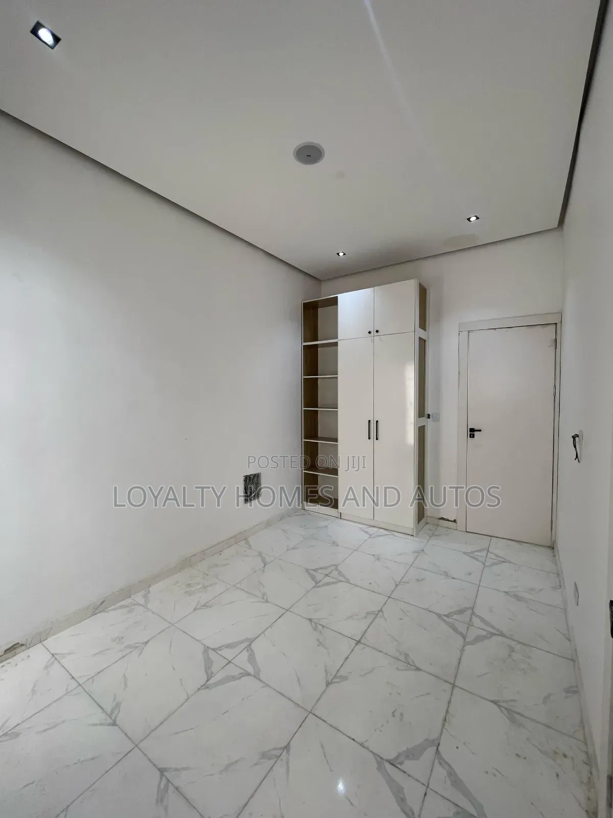 2bdrm House in Victoria Island Extension for sale