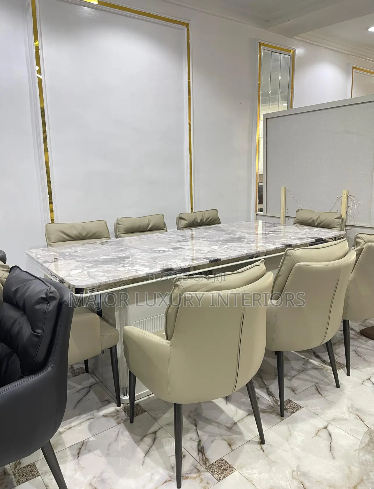 Executive 8 and 6 Seaters Dining Set
