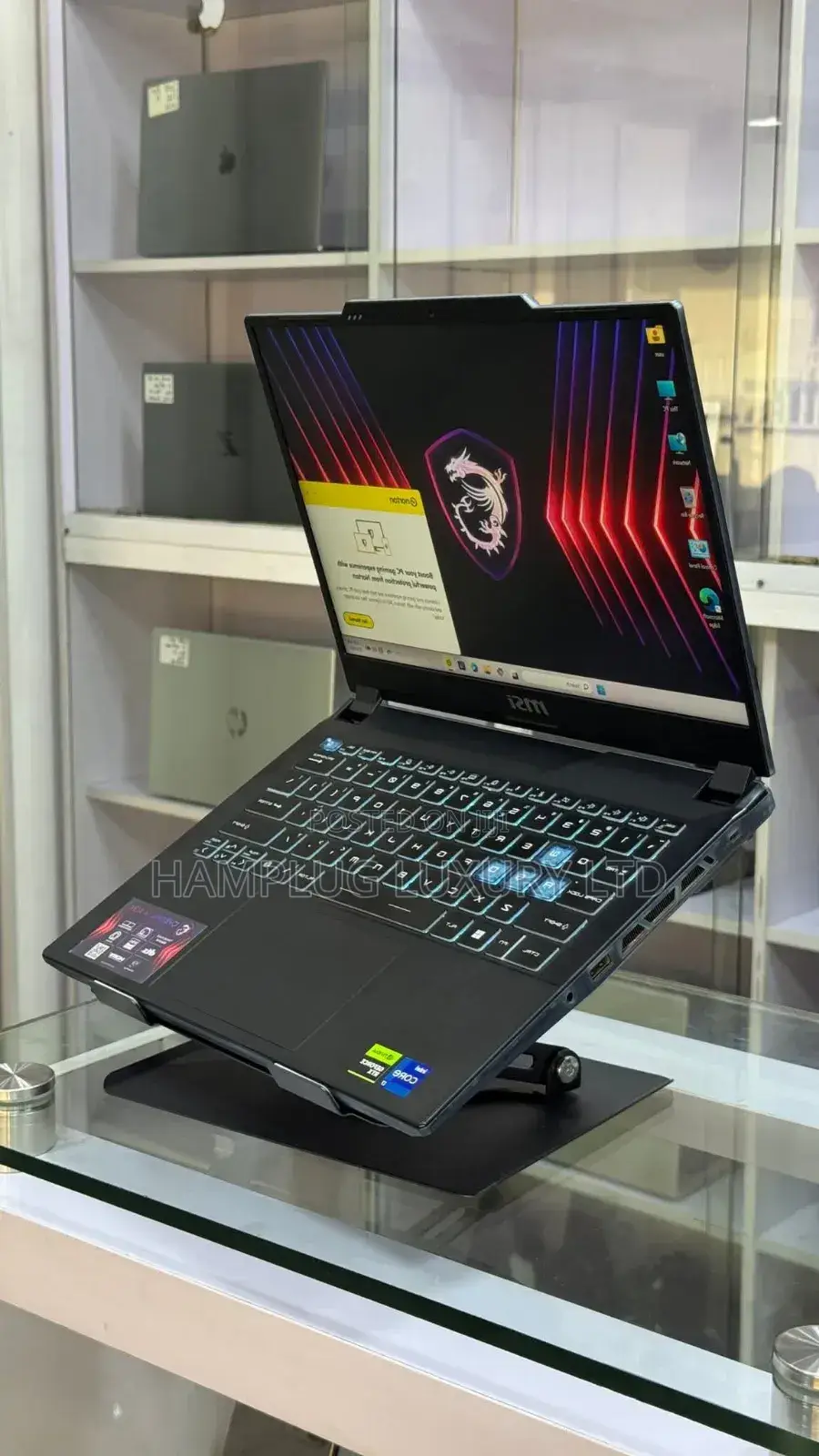New Laptop MSI Cyborg 14 16GB Intel Core i3 SSD 512GB