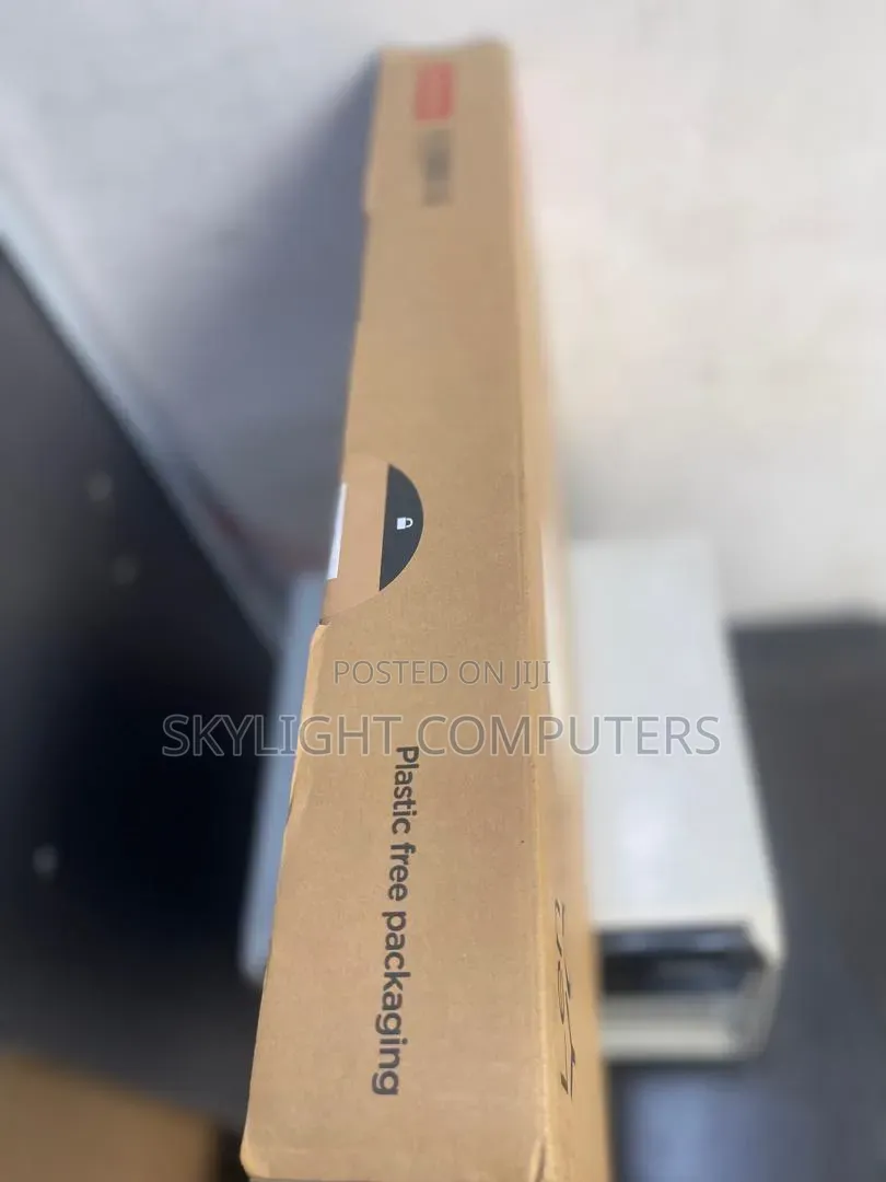 New Laptop Lenovo Yoga 7i 16GB Qualcomm Snapdragon X Elite SSD 512GB