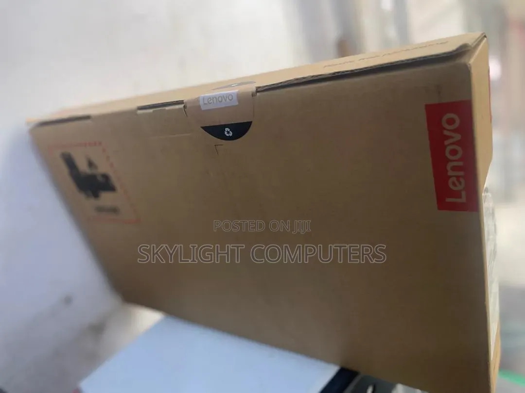 New Laptop Lenovo Yoga 7i 16GB Qualcomm Snapdragon X Elite SSD 512GB