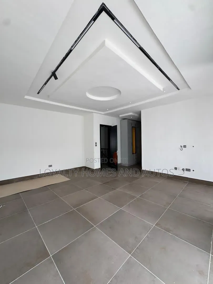 2bdrm House in Victoria Island Extension for sale