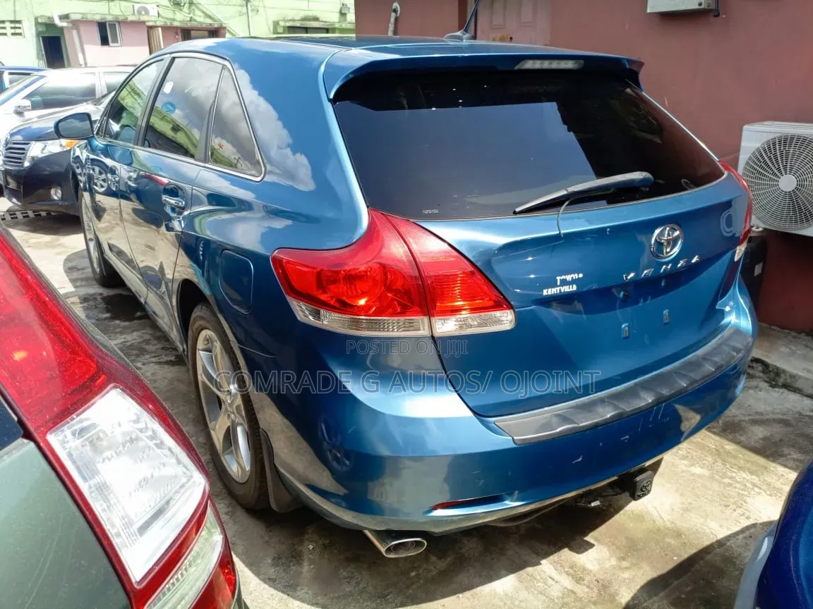 Toyota Venza V6 2011 Blue