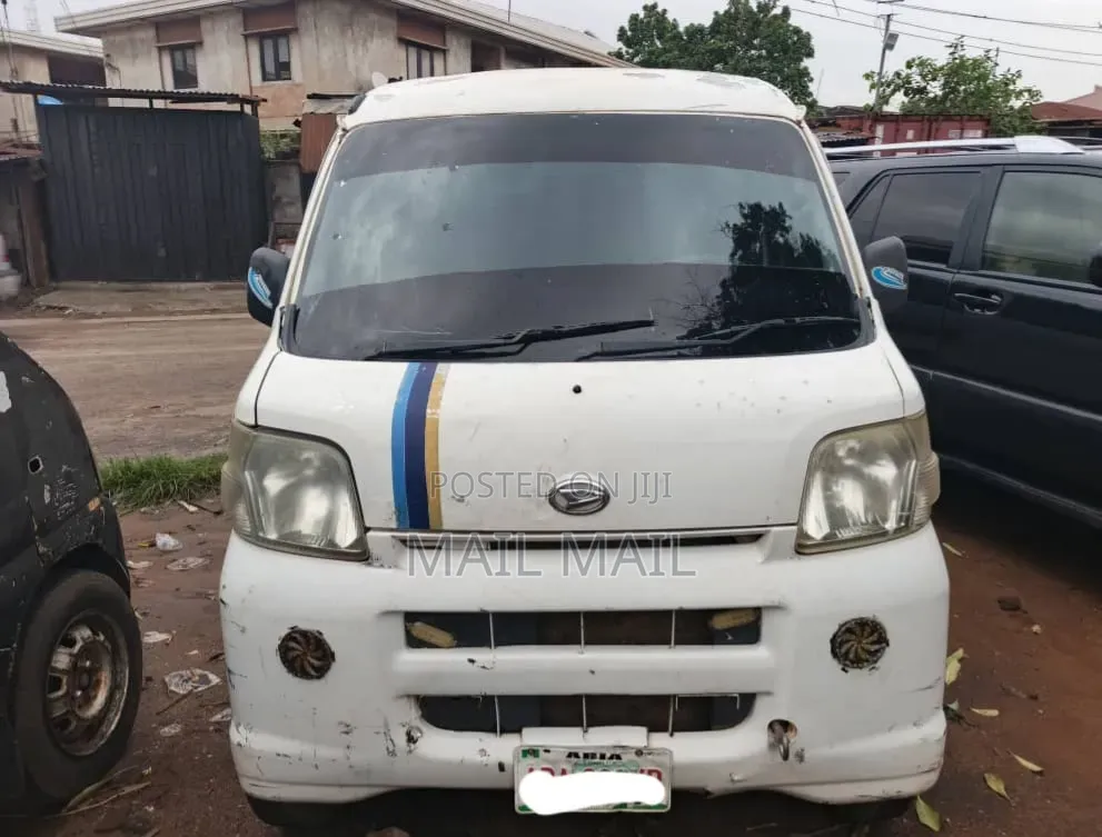 Daihatsu Hijet 2005 White