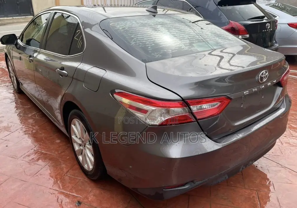 Toyota Camry LE FWD 2020 Gray