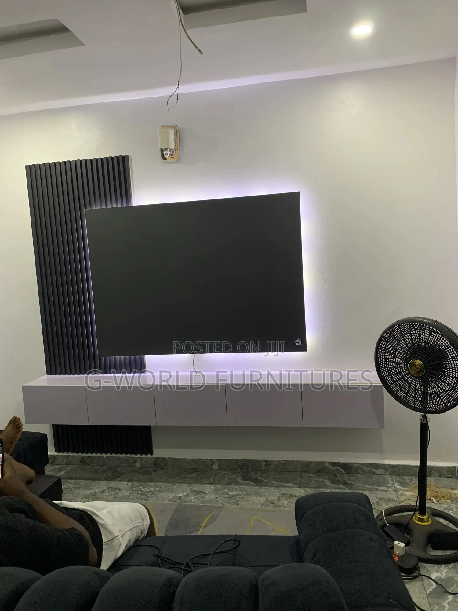 Tv Console Mini