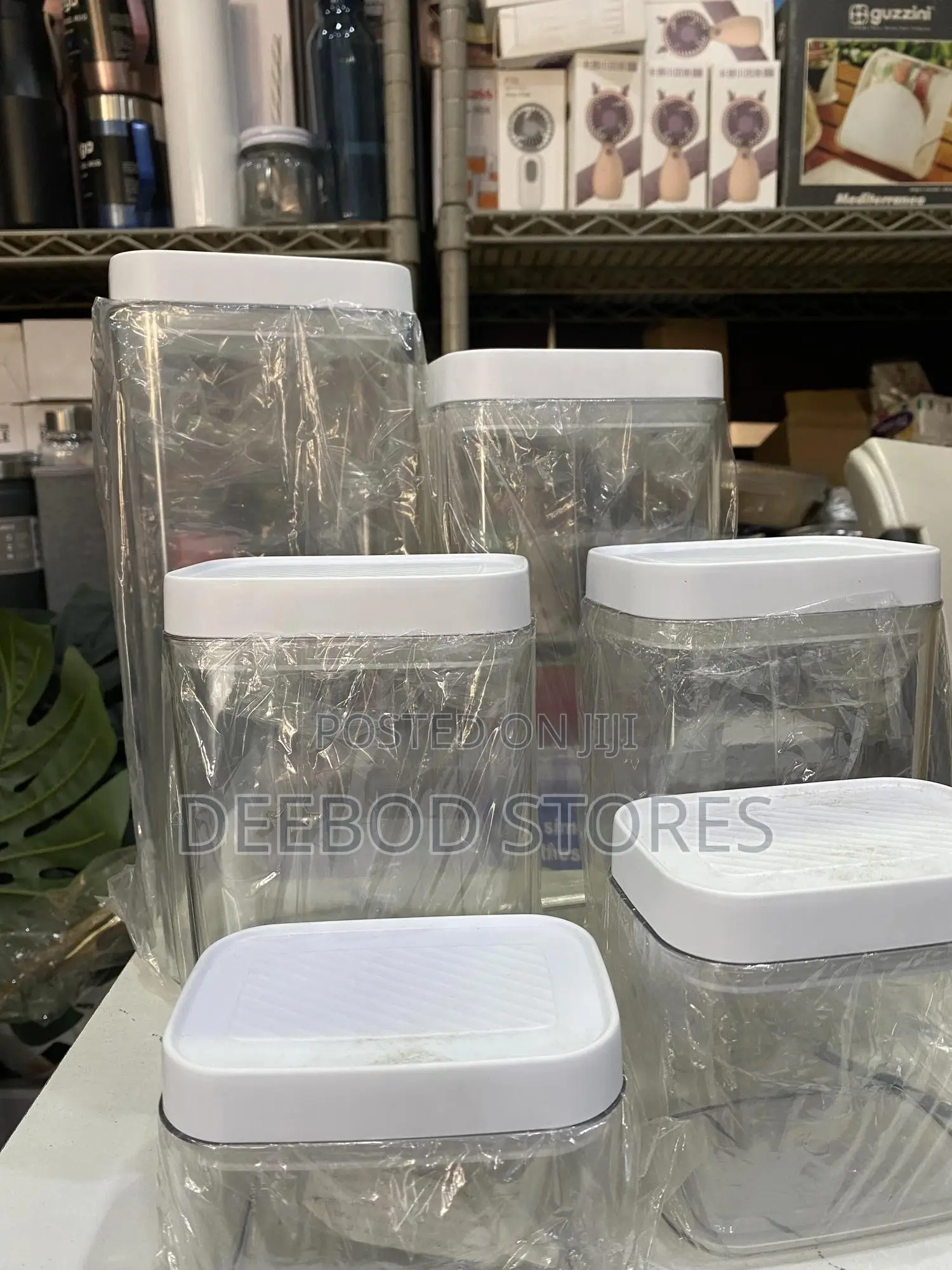 Shatterproof Plastic Kitchen Storage Containers Designed for Pantry