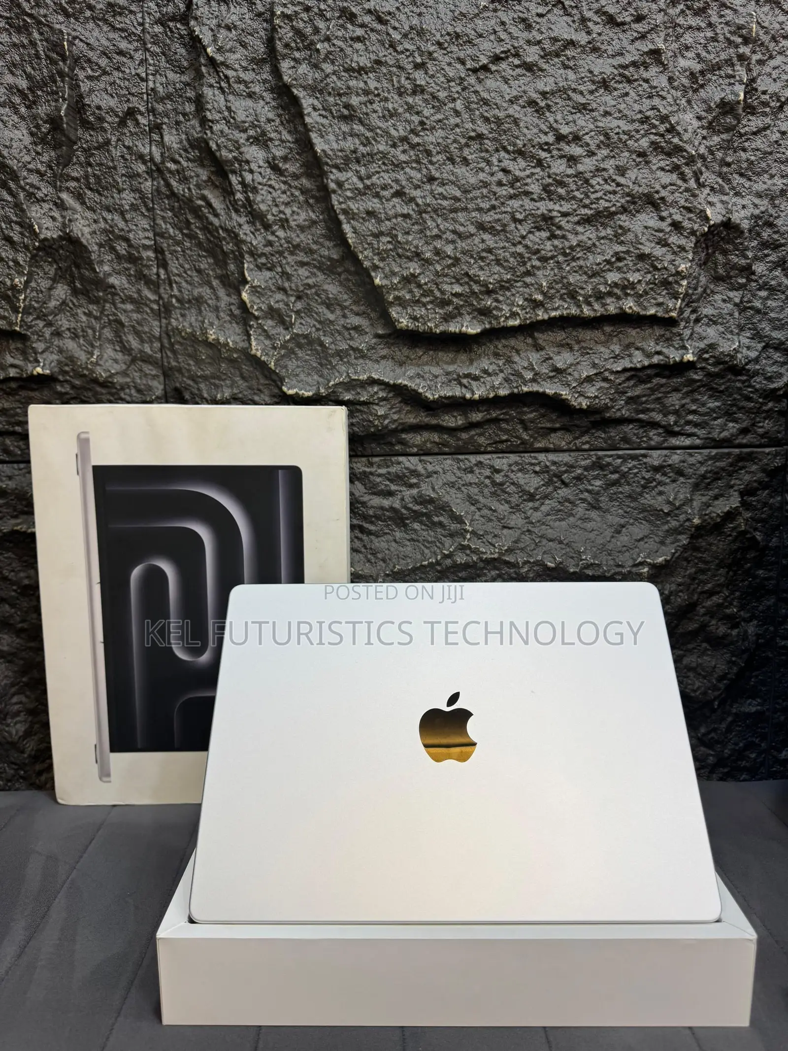 Laptop Apple MacBook Pro 2023 M3 Pro 36GB Apple M3 Pro SSD 512GB