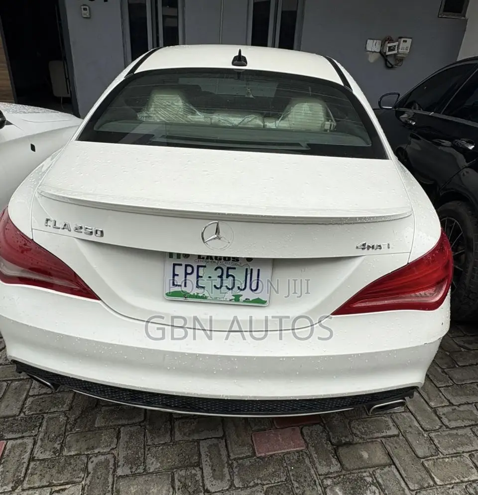 Mercedes-Benz CLA-Class CLA 250 4MATIC Sedan 2015 White