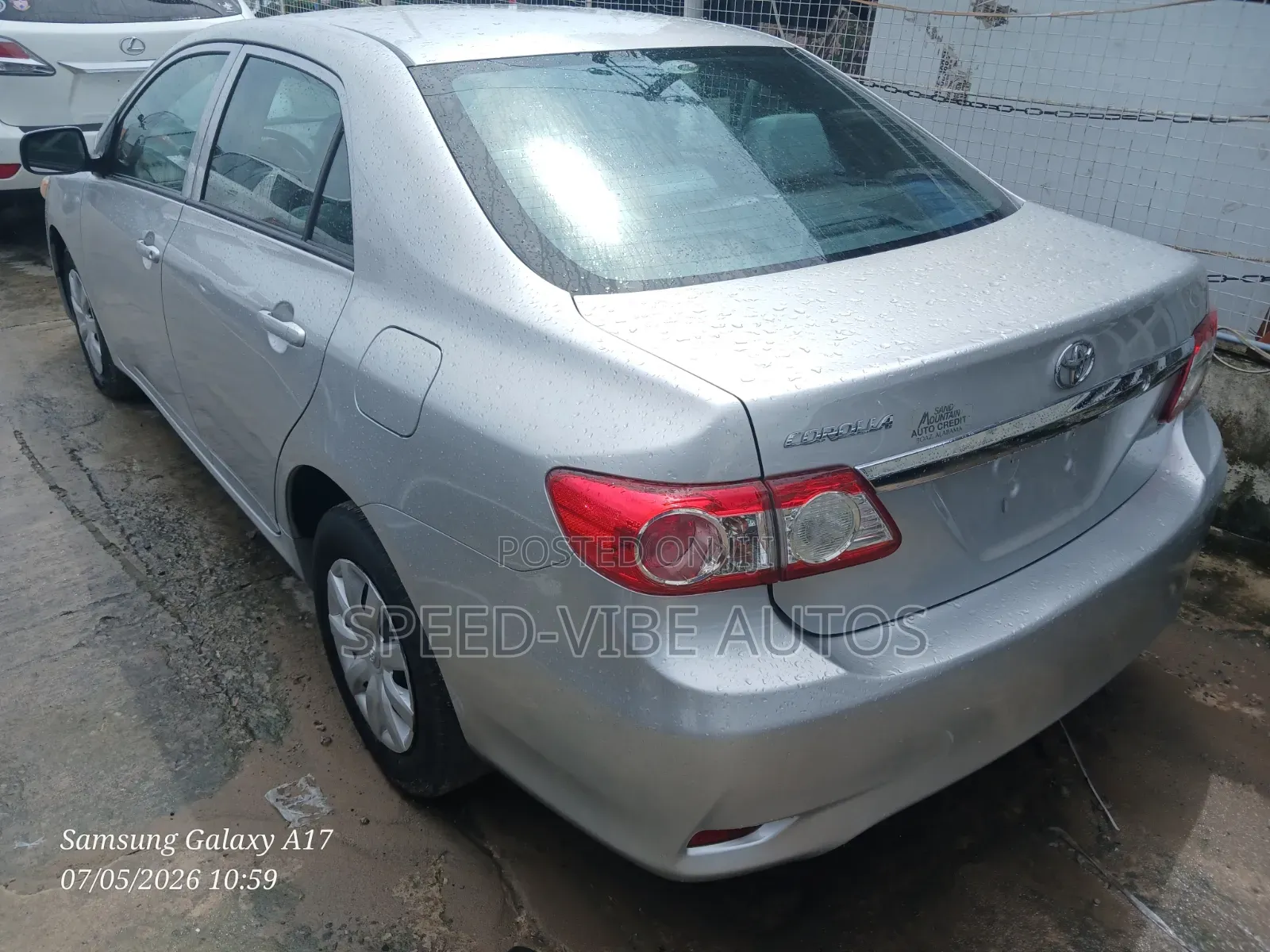 Toyota Corolla L 4dr Sedan (1.8L 4cyl 5M) 2012 Silver