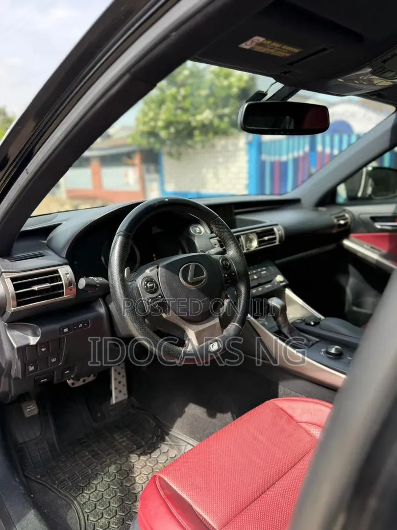 Lexus IS 250 4WD 2015 Black