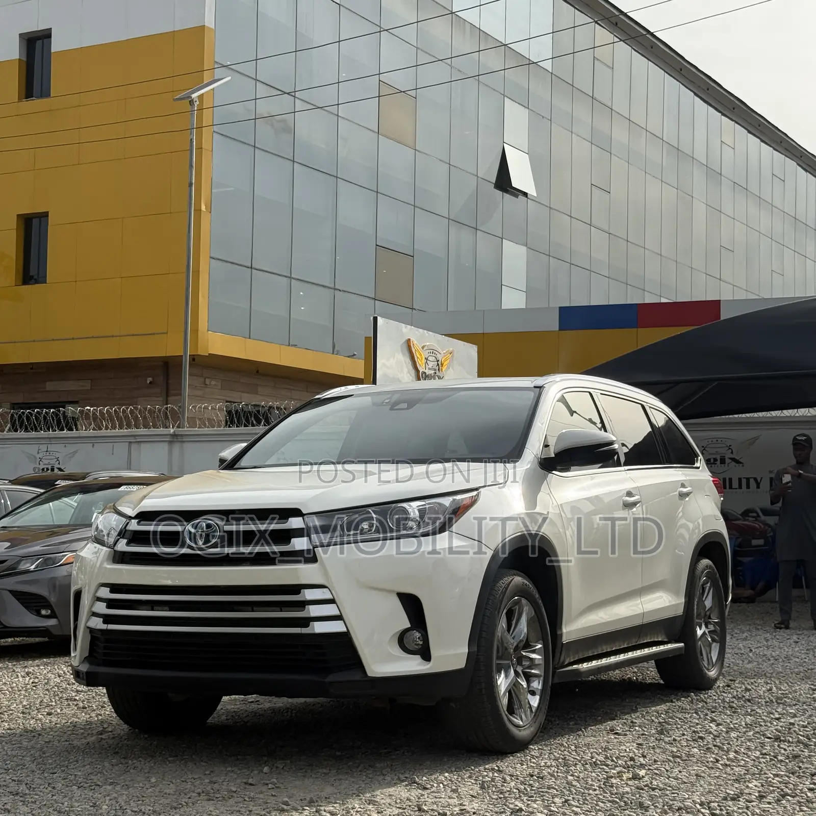 Toyota Highlander XLE 2019 White