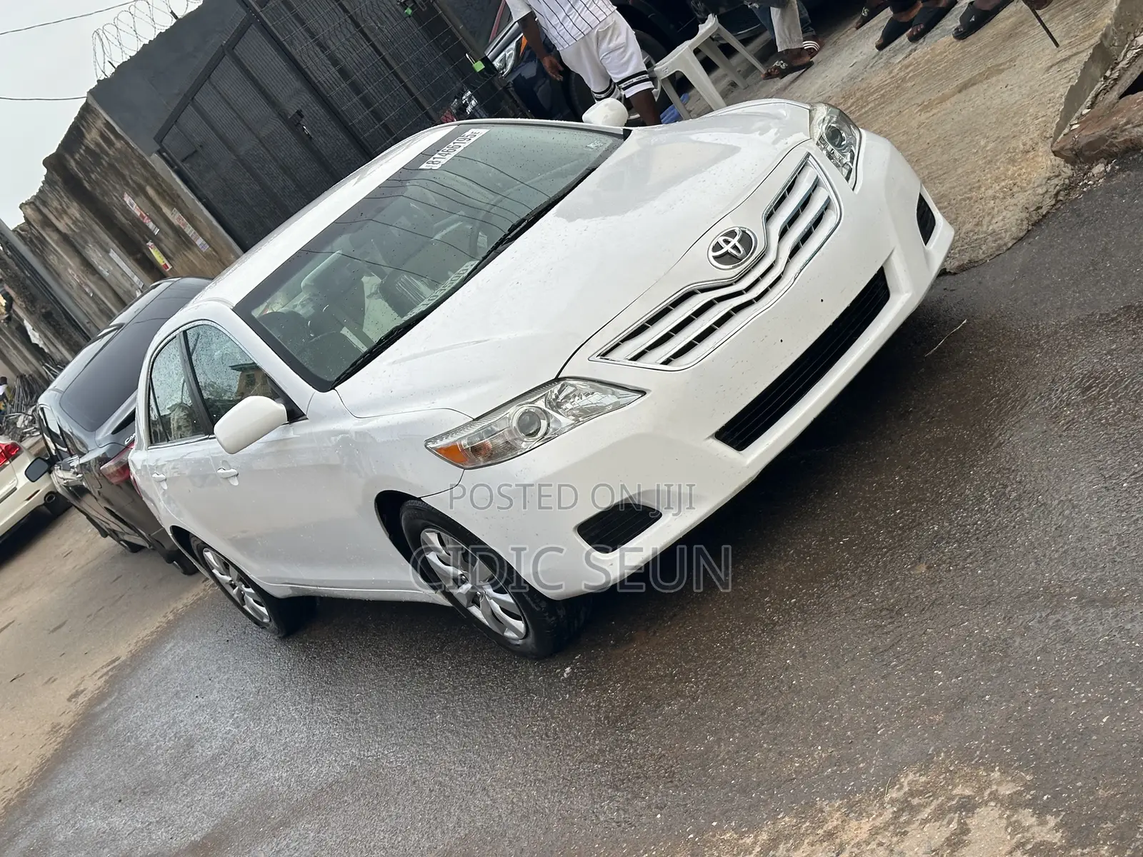 Toyota Camry LE V6 4dr Sedan (3.5L 6cyl 6A) 2011 White
