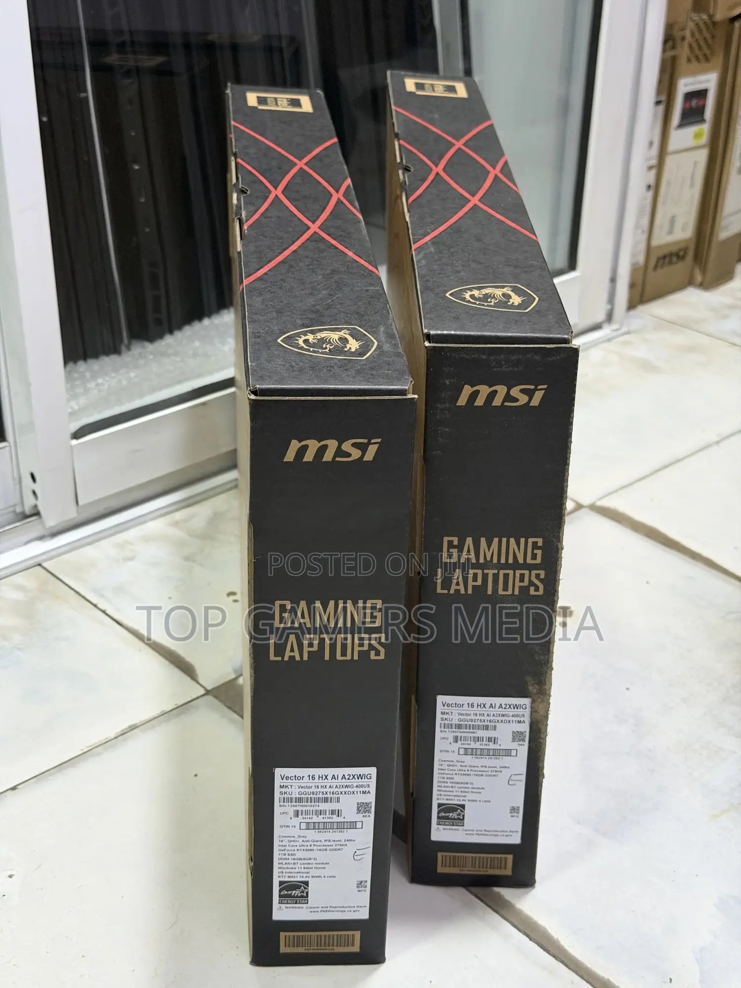 New Laptop MSI Vector 16 HX AI A2XWIG 16GB Intel Core Ultra 9 SSD 1T