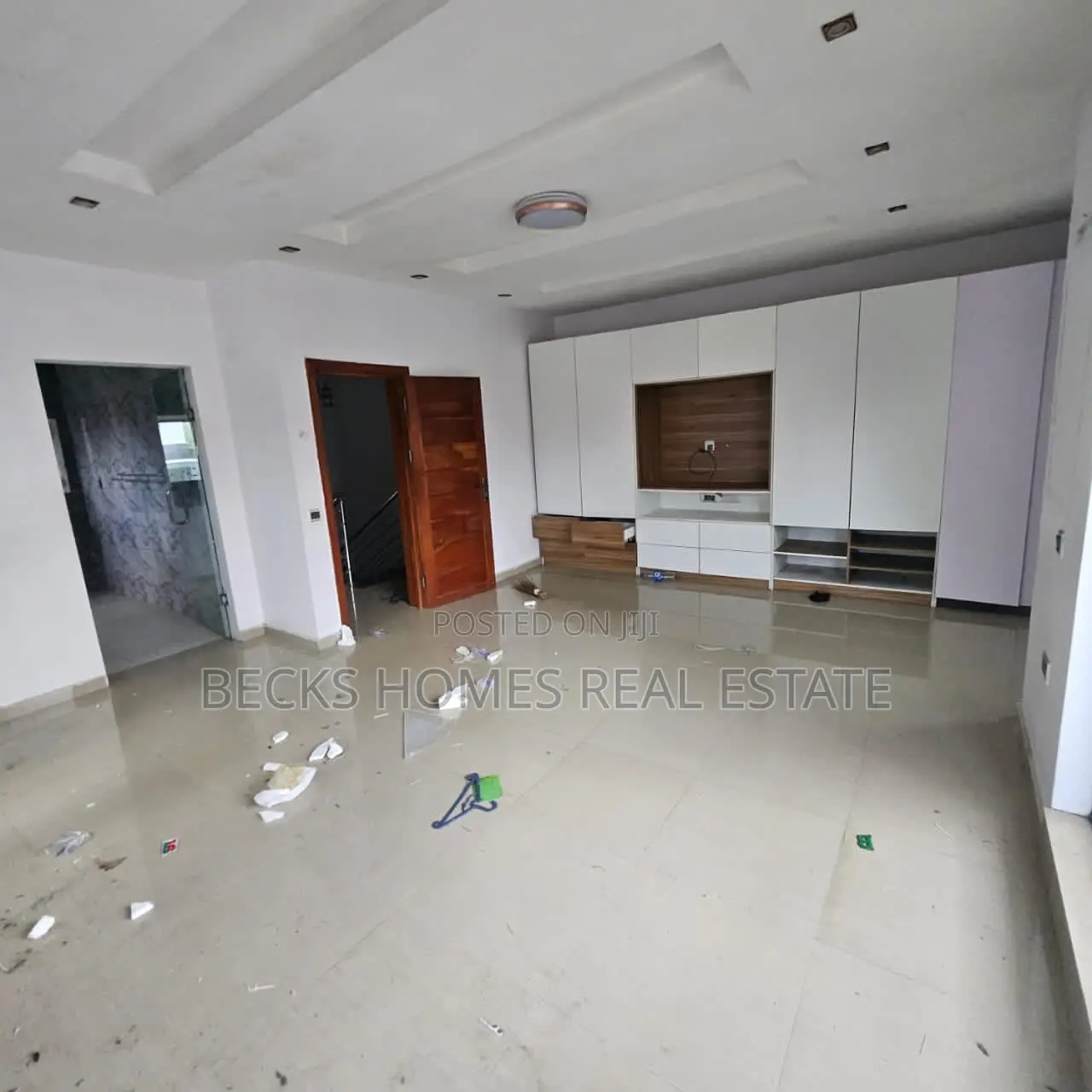 5bdrm Duplex in Magodo for rent